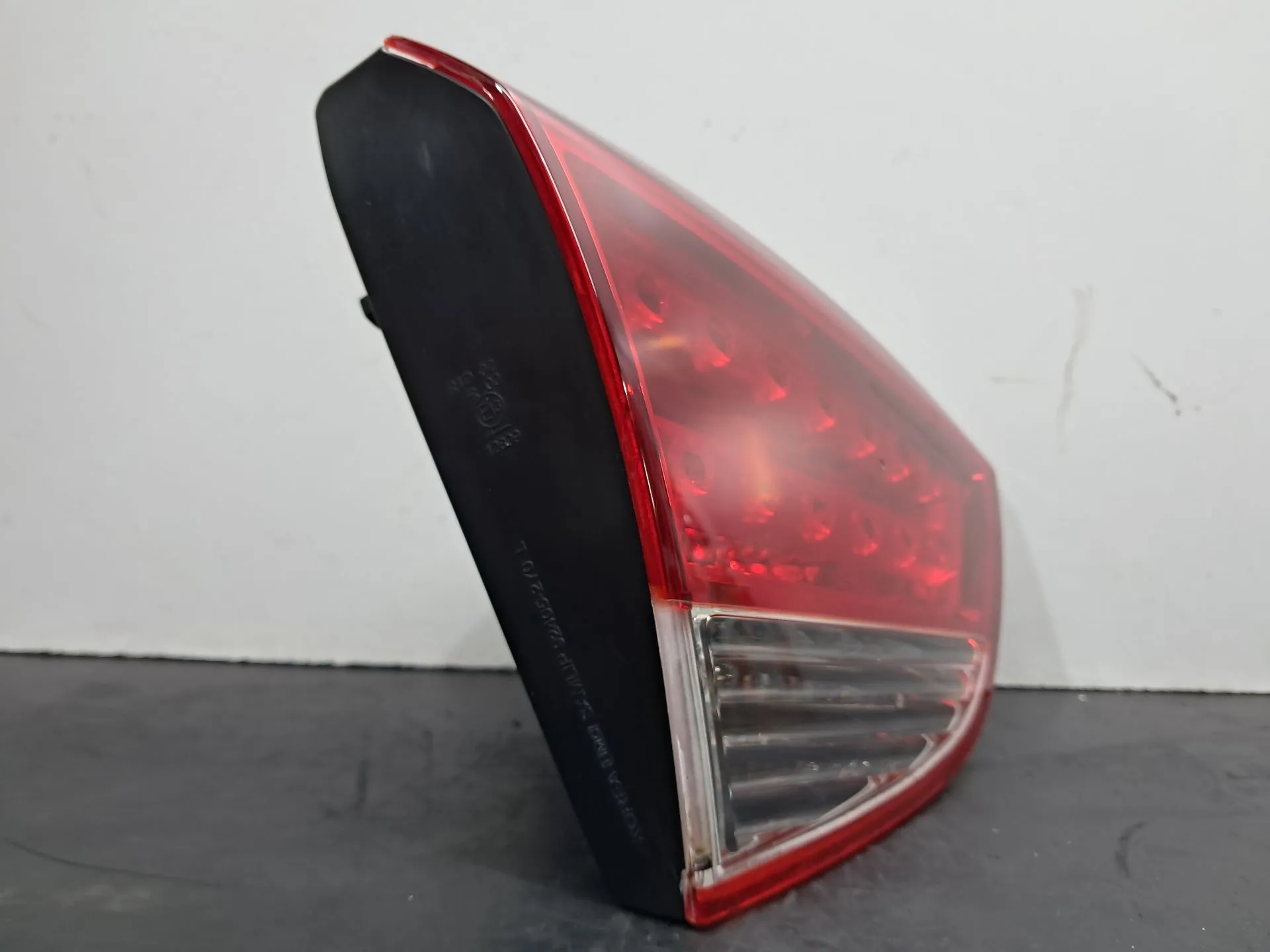 Fanale Sinistro Baule HYUNDAI ix35 (LM, EL, ELH) Imagem-1
