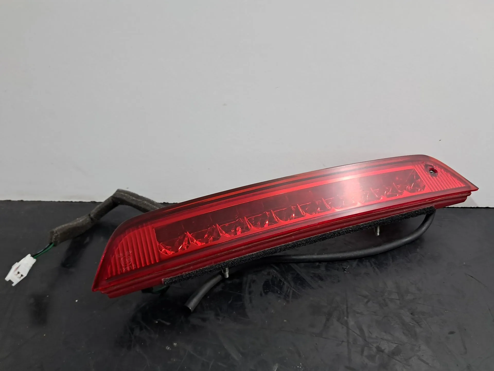 Luz de freno adicional / tercer freno HYUNDAI ix35 (LM, EL, ELH)