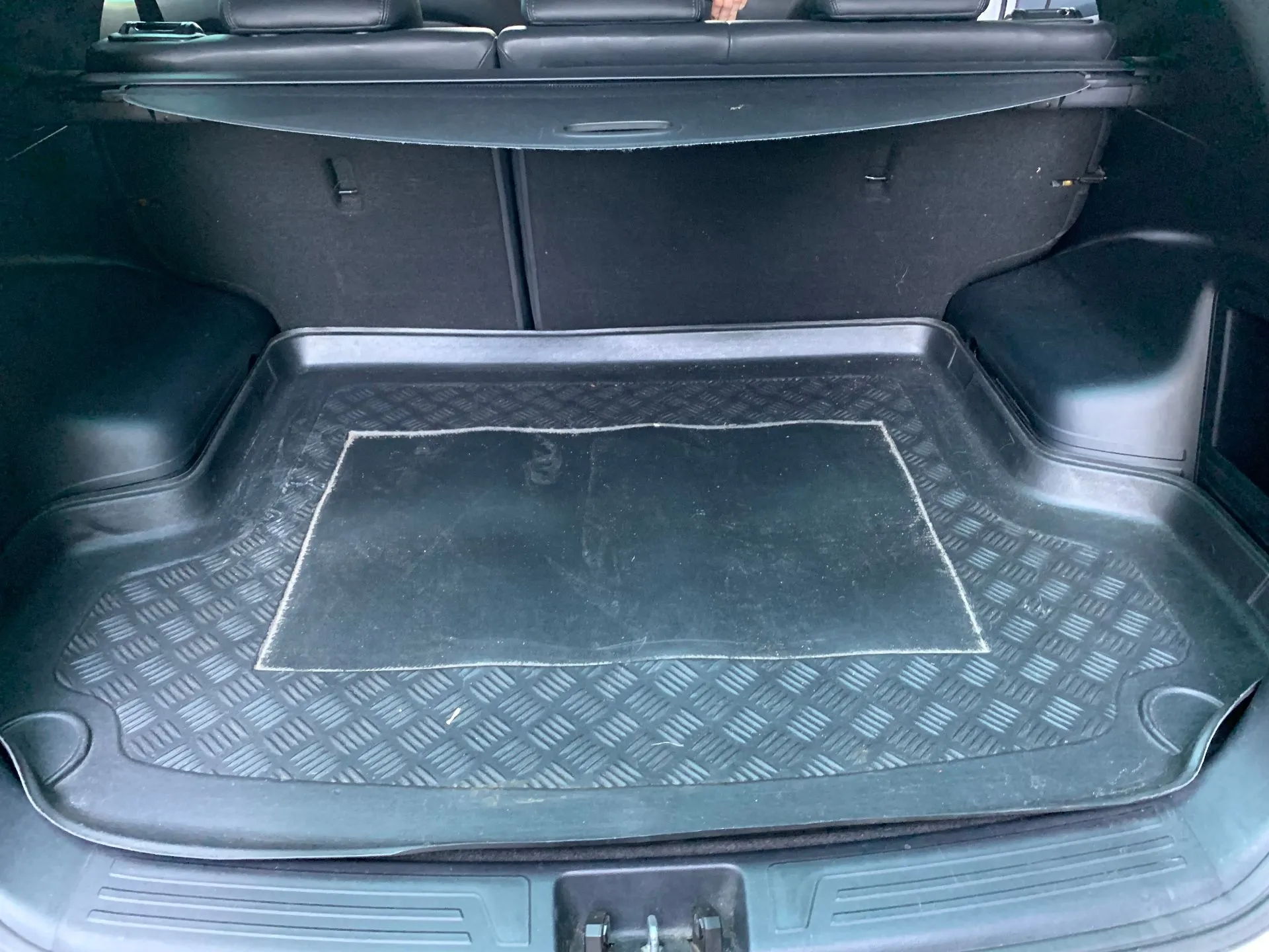 Chapeleira / tampo da mala HYUNDAI ix35 (LM, EL, ELH) Imagem-1