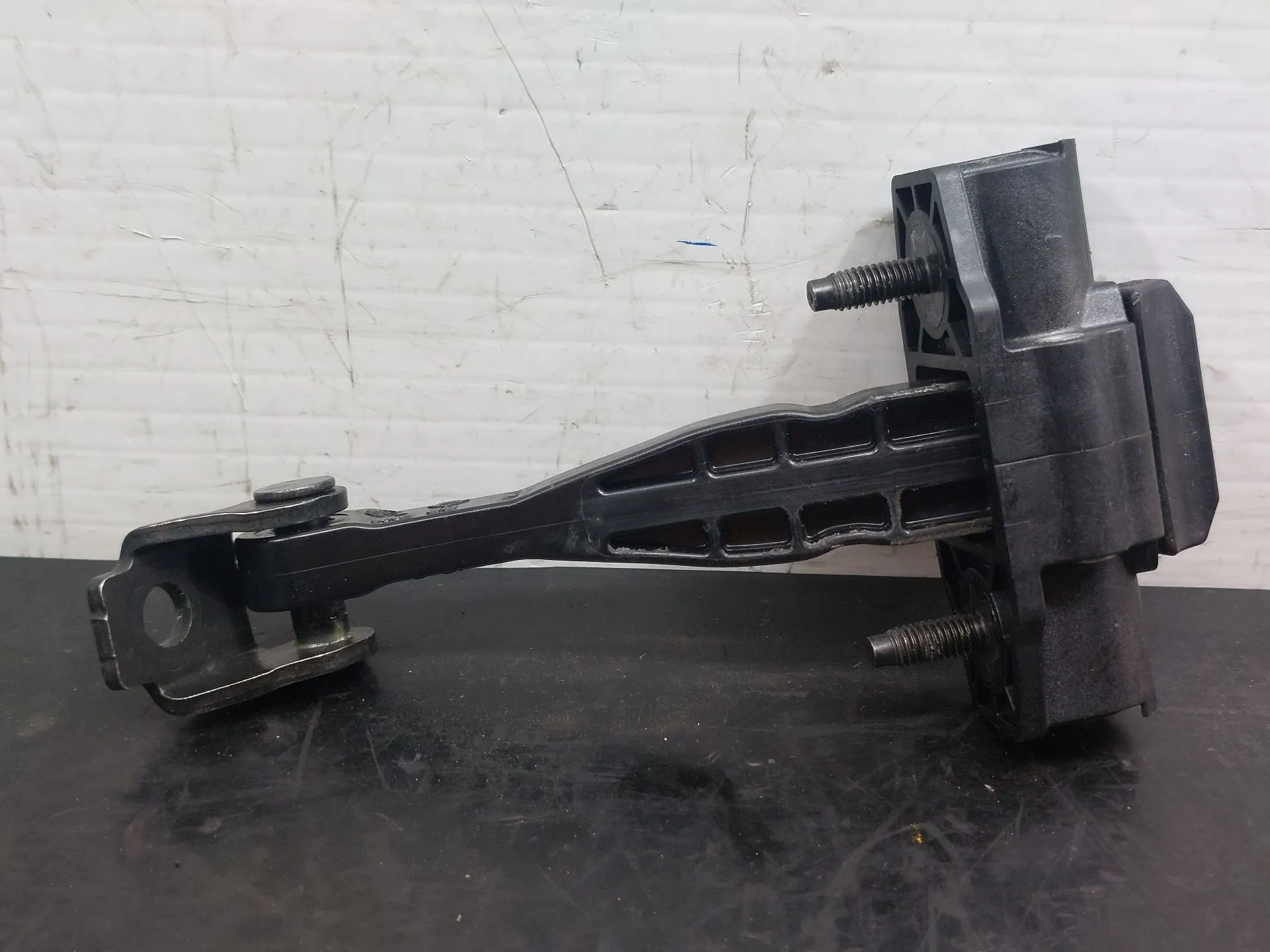 Esticador / limitador porta trás esquerdo DACIA Duster (HM_) Imagem-1