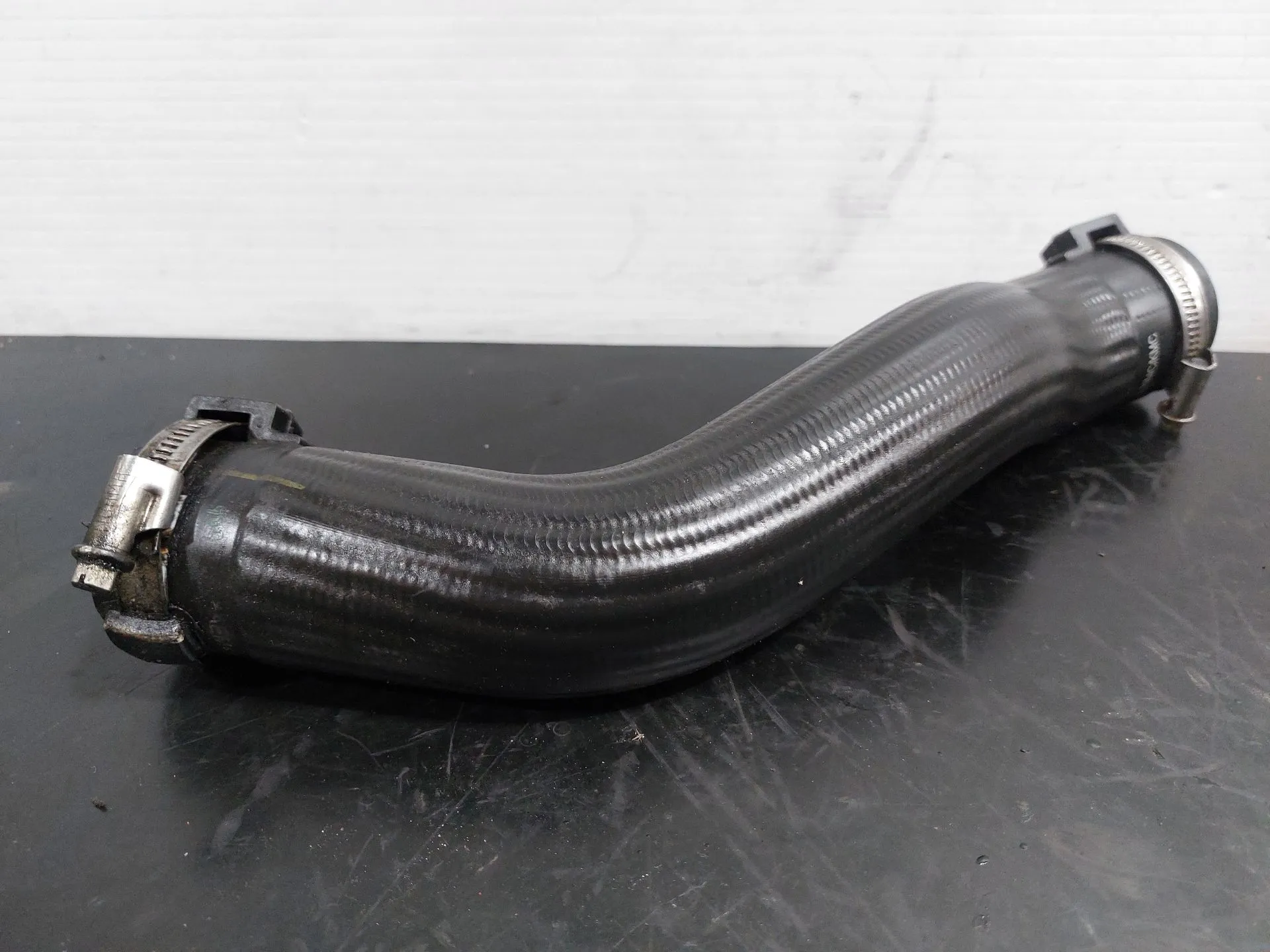 Tubo intercooler HYUNDAI ix35 (LM, EL, ELH) Imagem-1