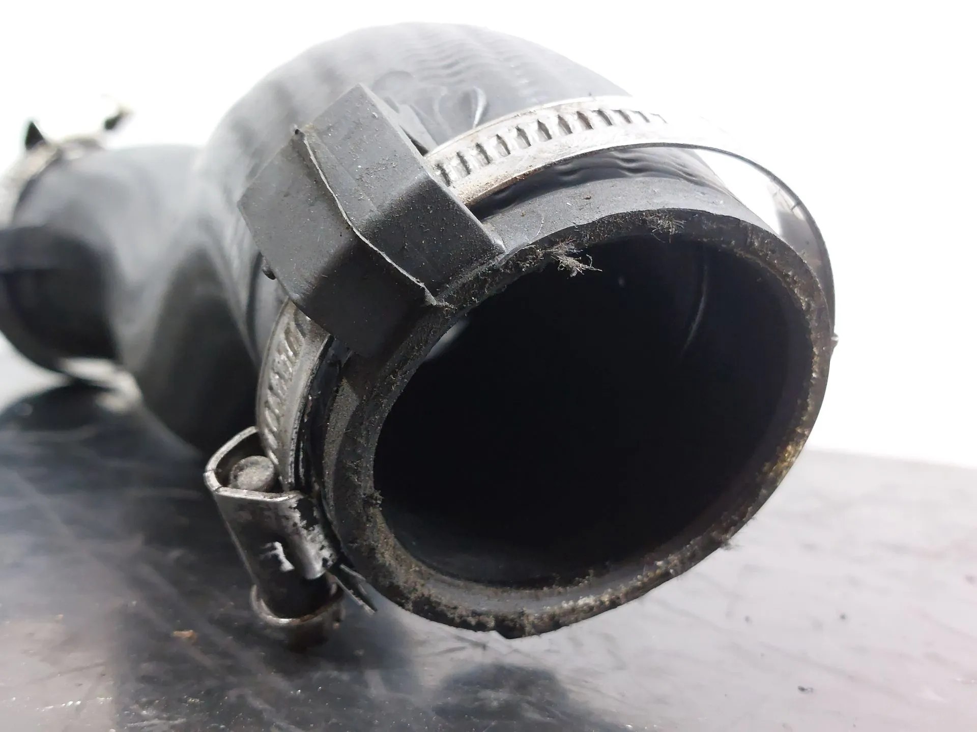 Tubo intercooler HYUNDAI ix35 (LM, EL, ELH) Imagem-3