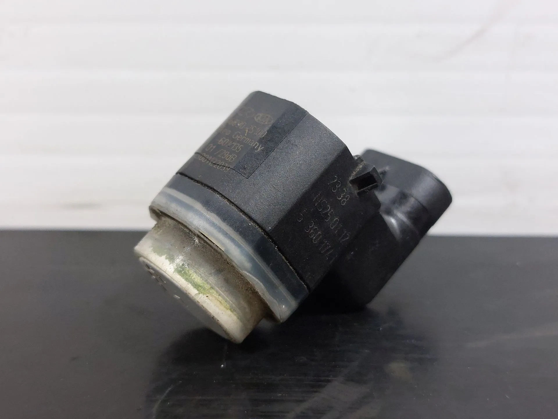 Sensor de estacionamento frente HYUNDAI ix35 (LM, EL, ELH)