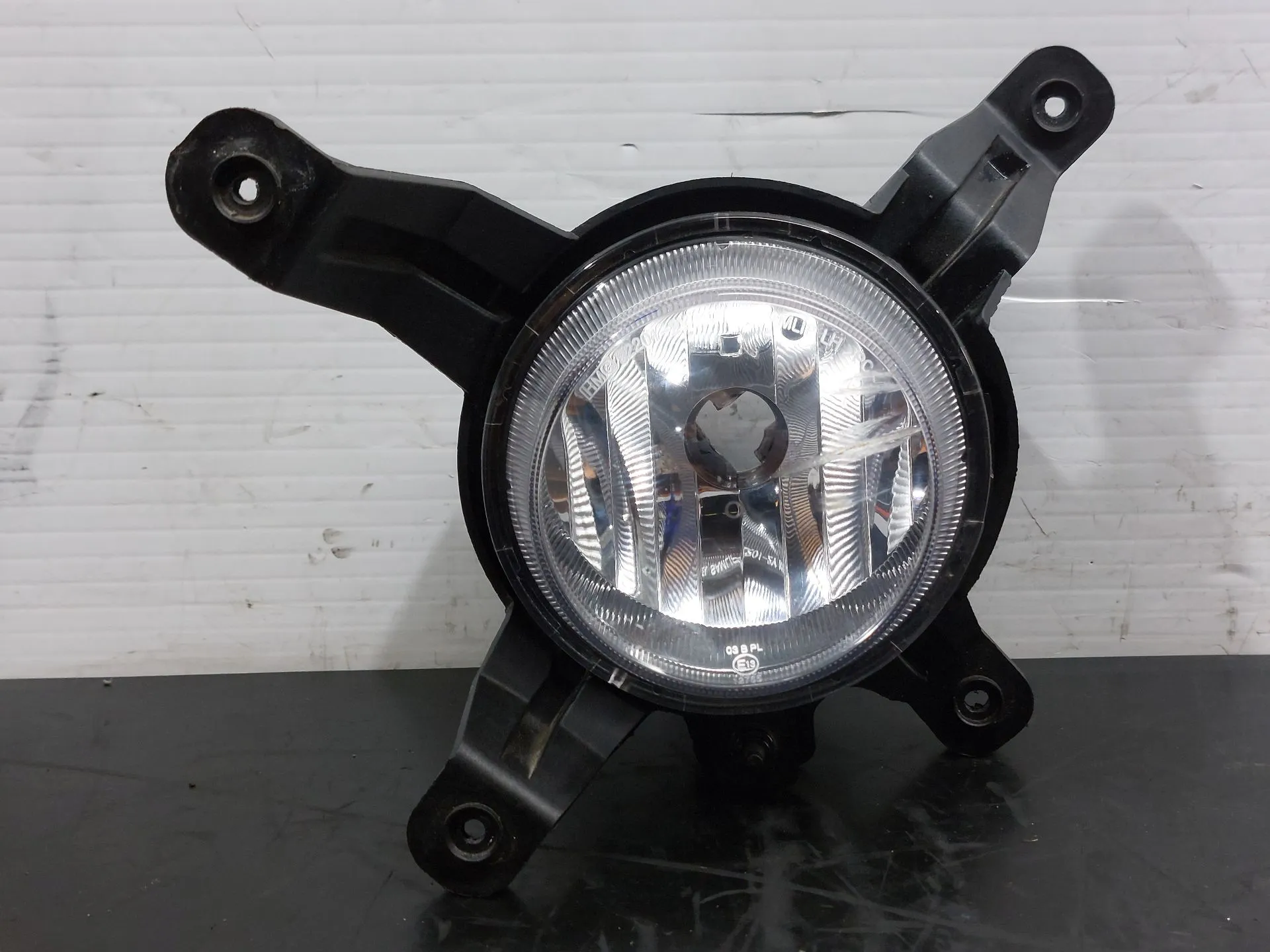 Faro antiniebla delantero izquierdo HYUNDAI ix35 (LM, EL, ELH) Imagem-1