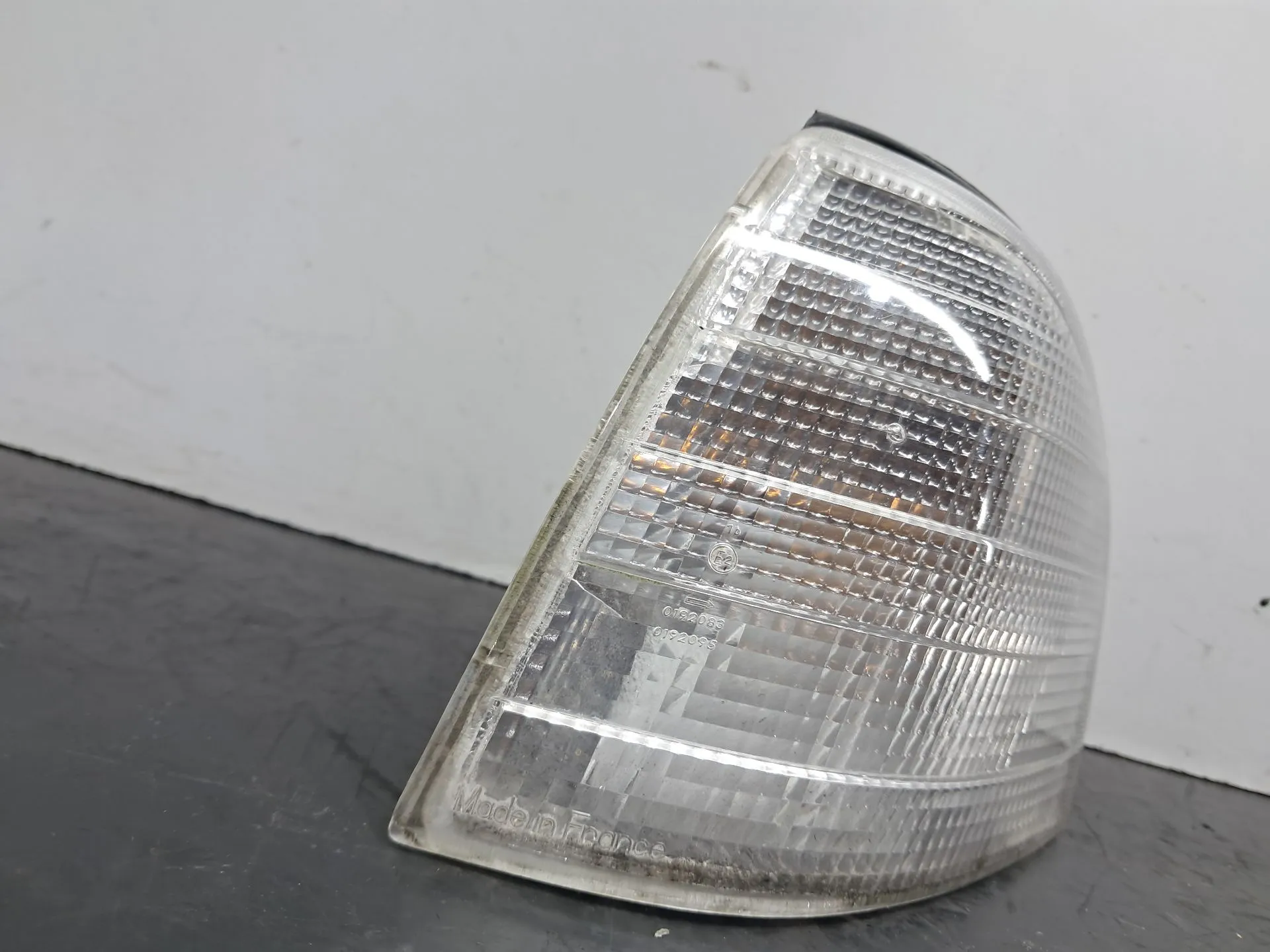Clignotant avant gauche MERCEDES-BENZ Classe C (W202) Imagem-2