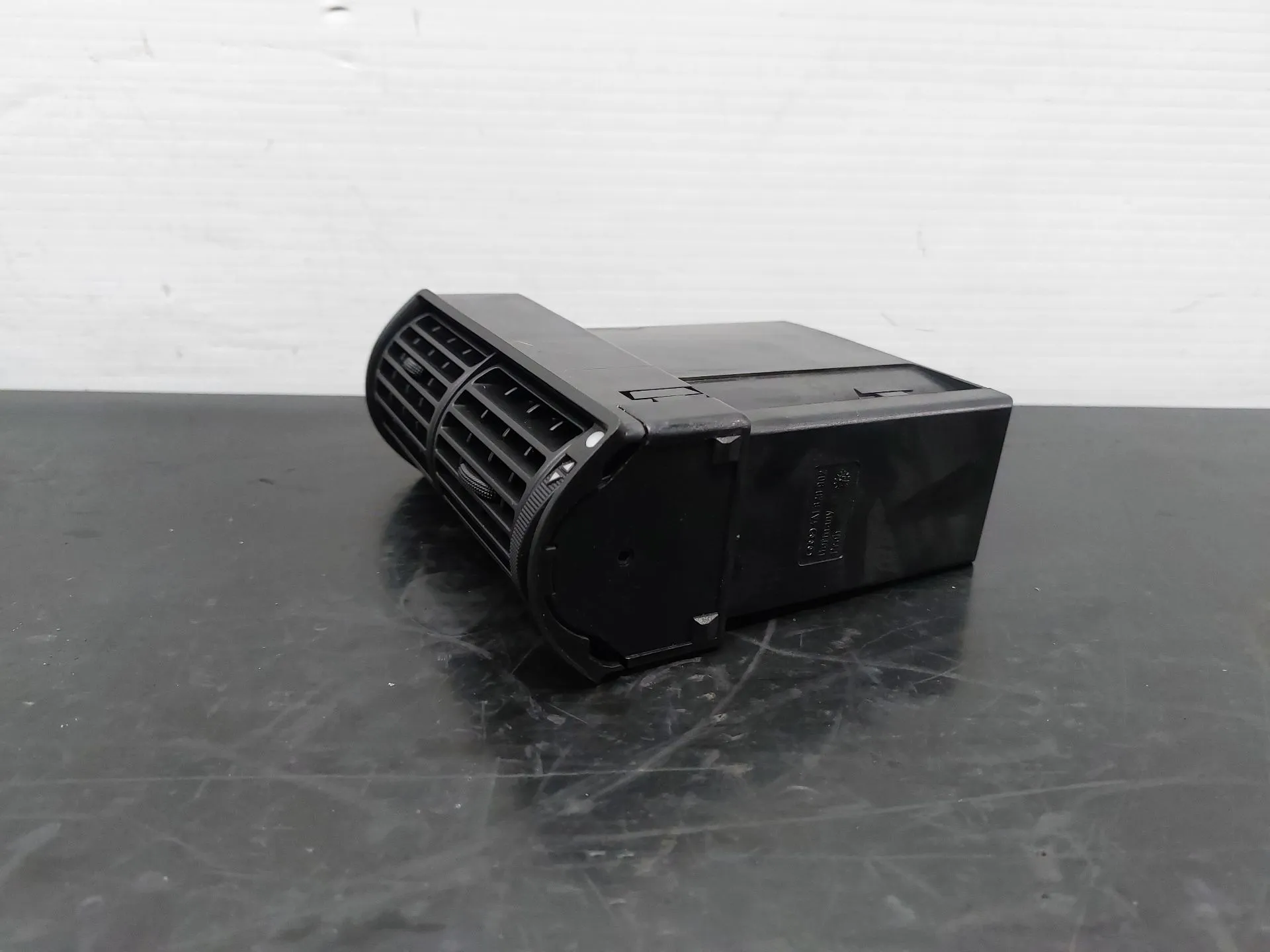 Diffuseur / sortie d’air AUDI A6 (4A2, C4) Imagem-3