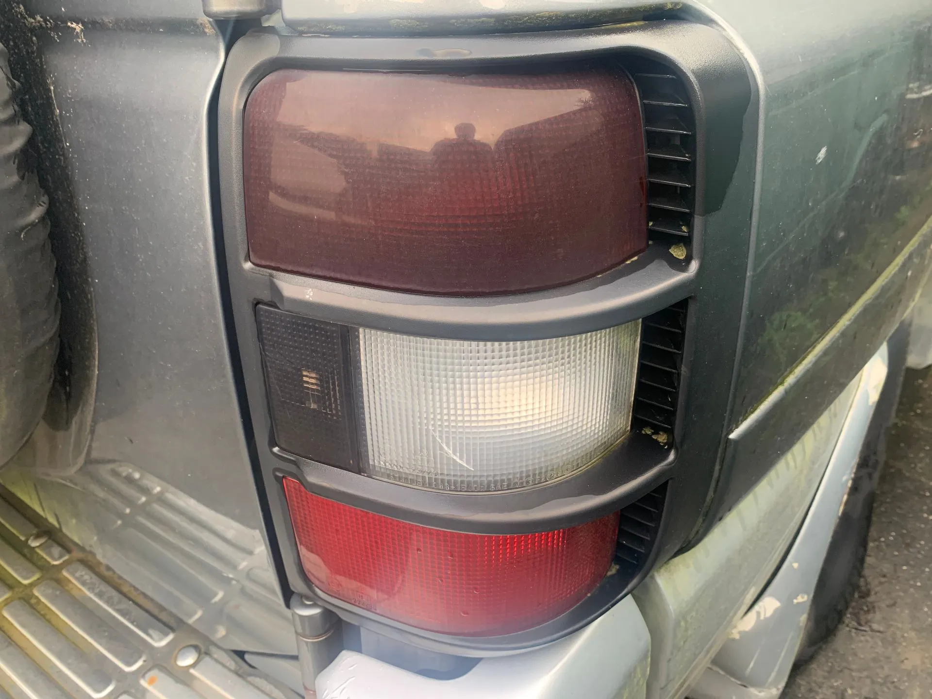 Right Tail light MITSUBISHI Pajero II (V2_W, V3_W, V4_W)