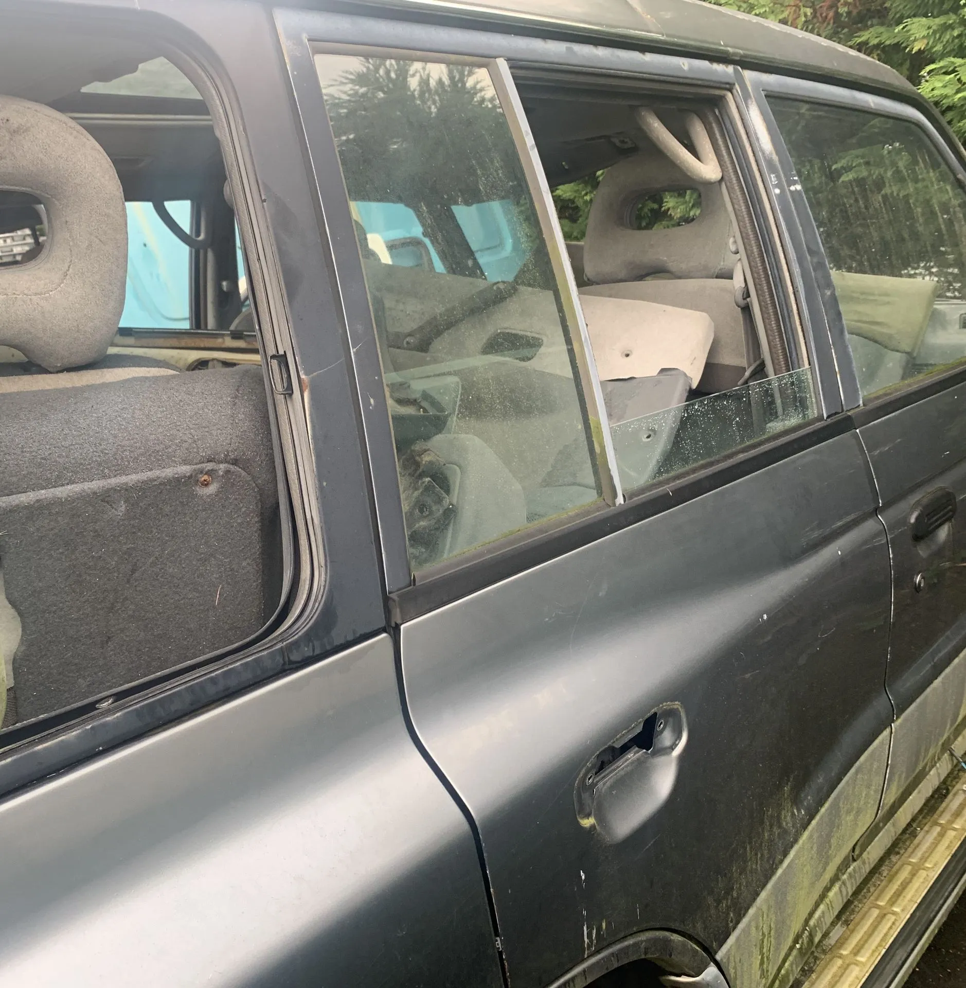 Porta posteriore destra MITSUBISHI Pajero II (V2_W, V3_W, V4_W)