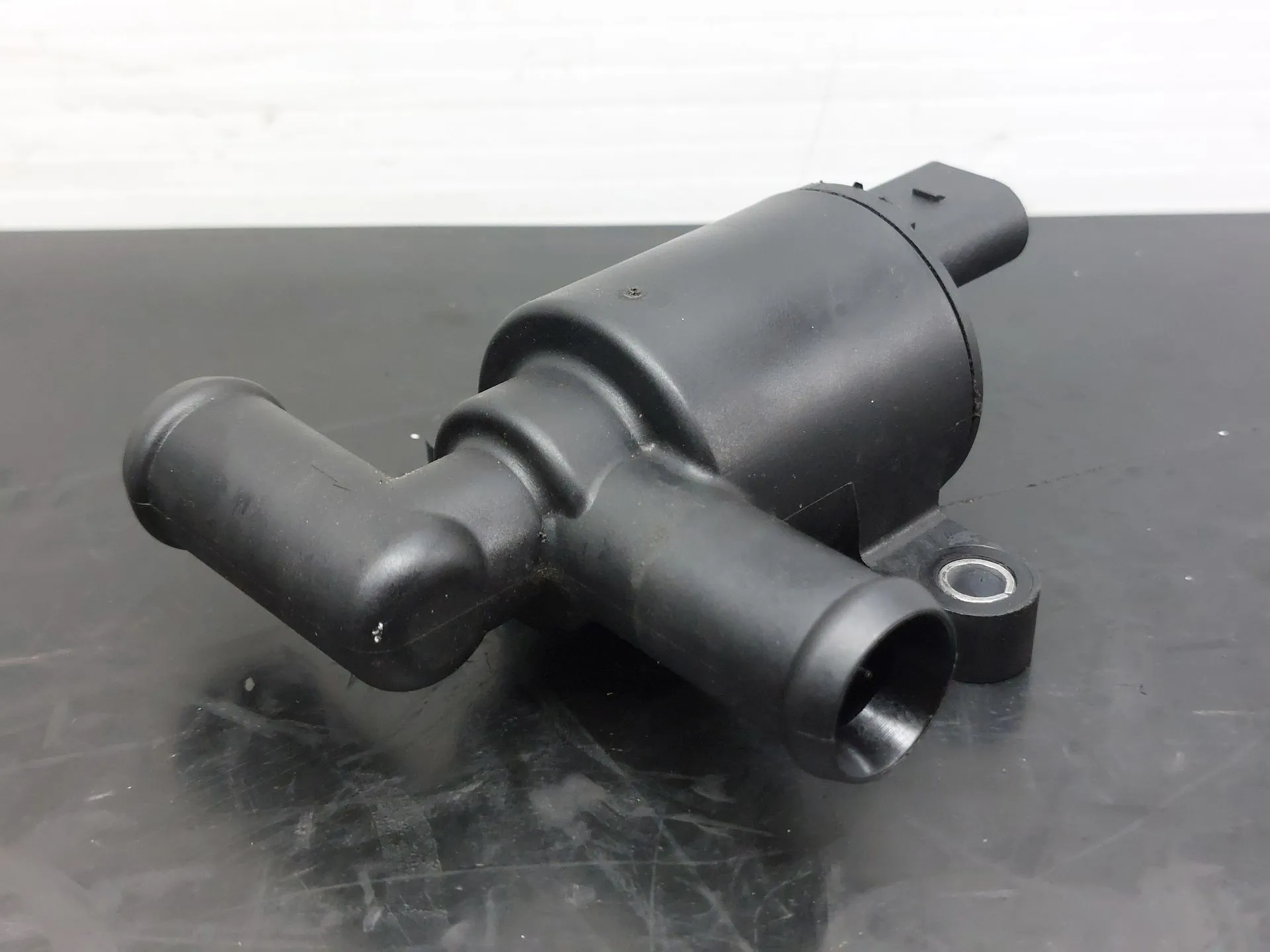 Bomba de agua adicional AUDI A6 (4F2, C6) Imagem-2