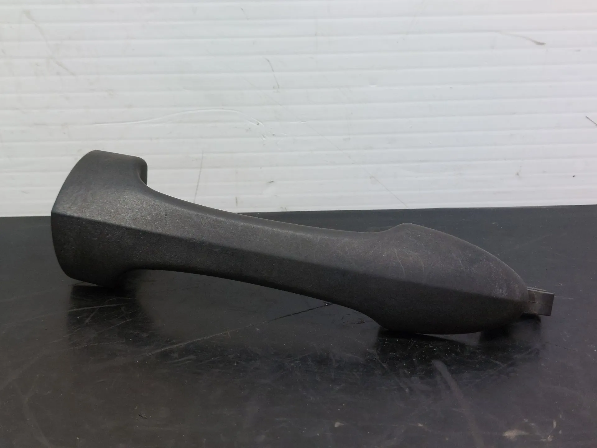 Maniglia porta anteriore destra FORD Focus I Carrinha (DNW) Imagem-1