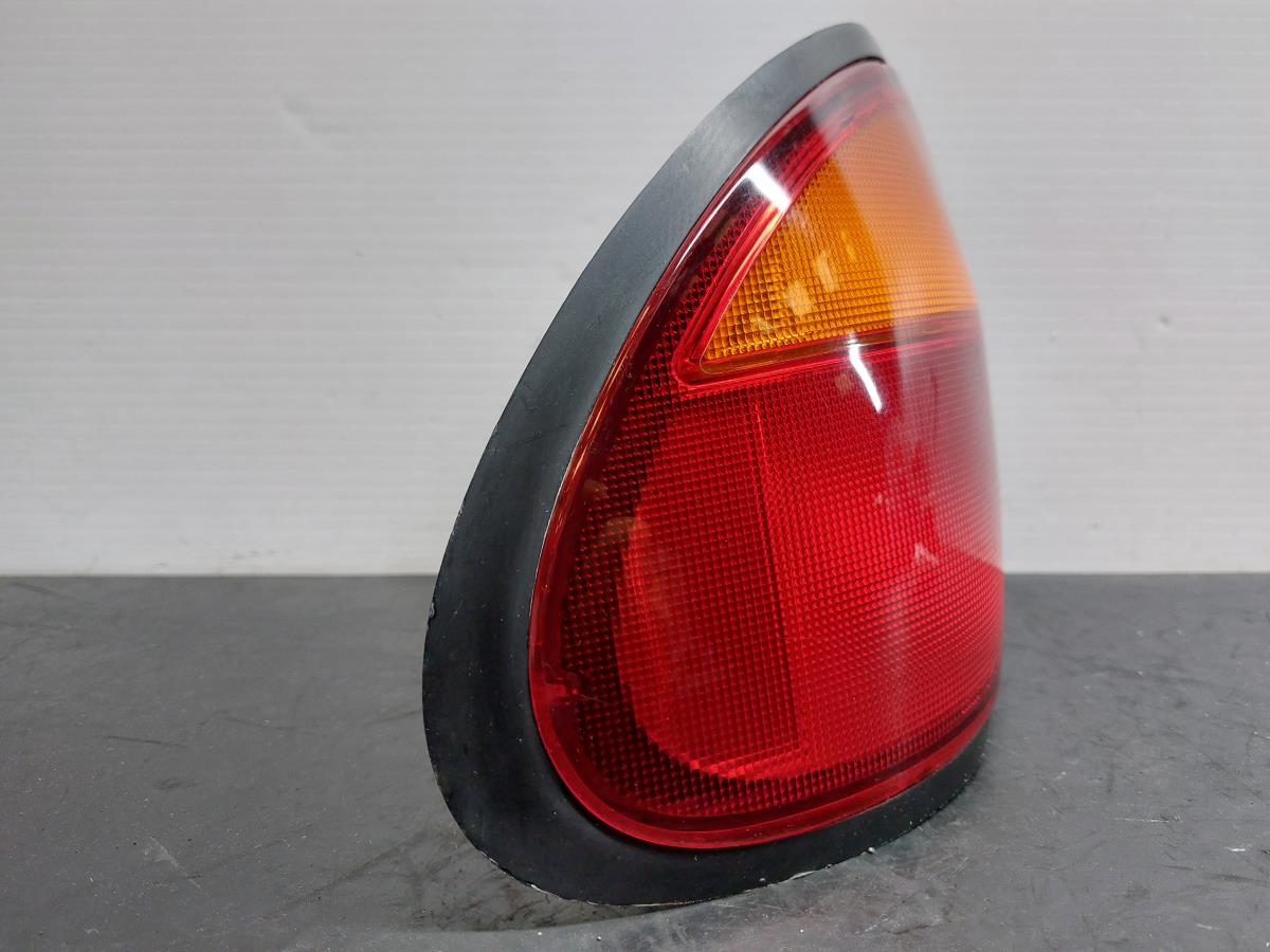 Farolim esquerdo MAZDA 323 F V (BA) Imagem-2