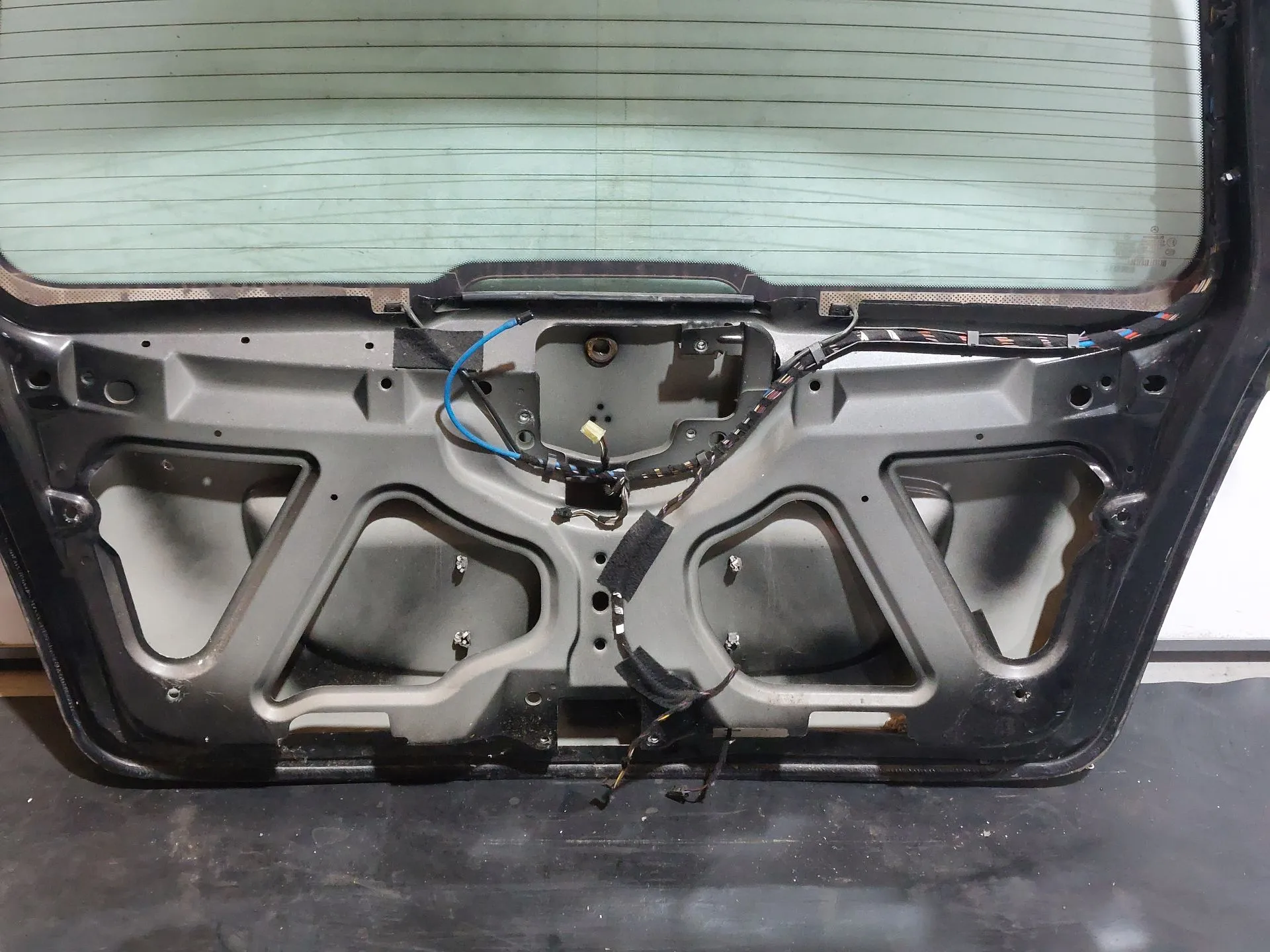 Porta / tampa da mala MERCEDES-BENZ Classe A (W169) Imagem-5