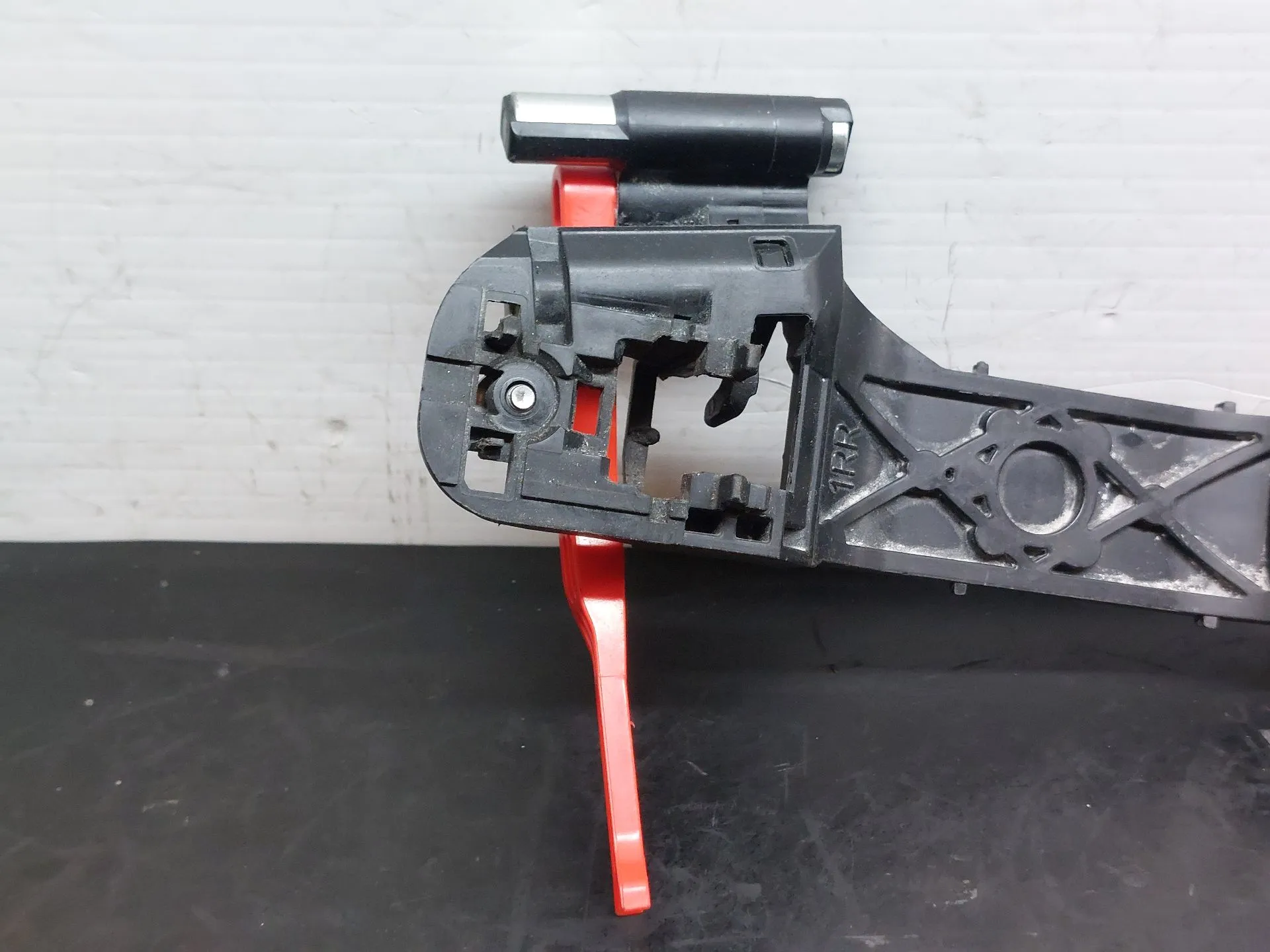 Right rear door handle support TOYOTA Yaris (_P13_) Imagem-2