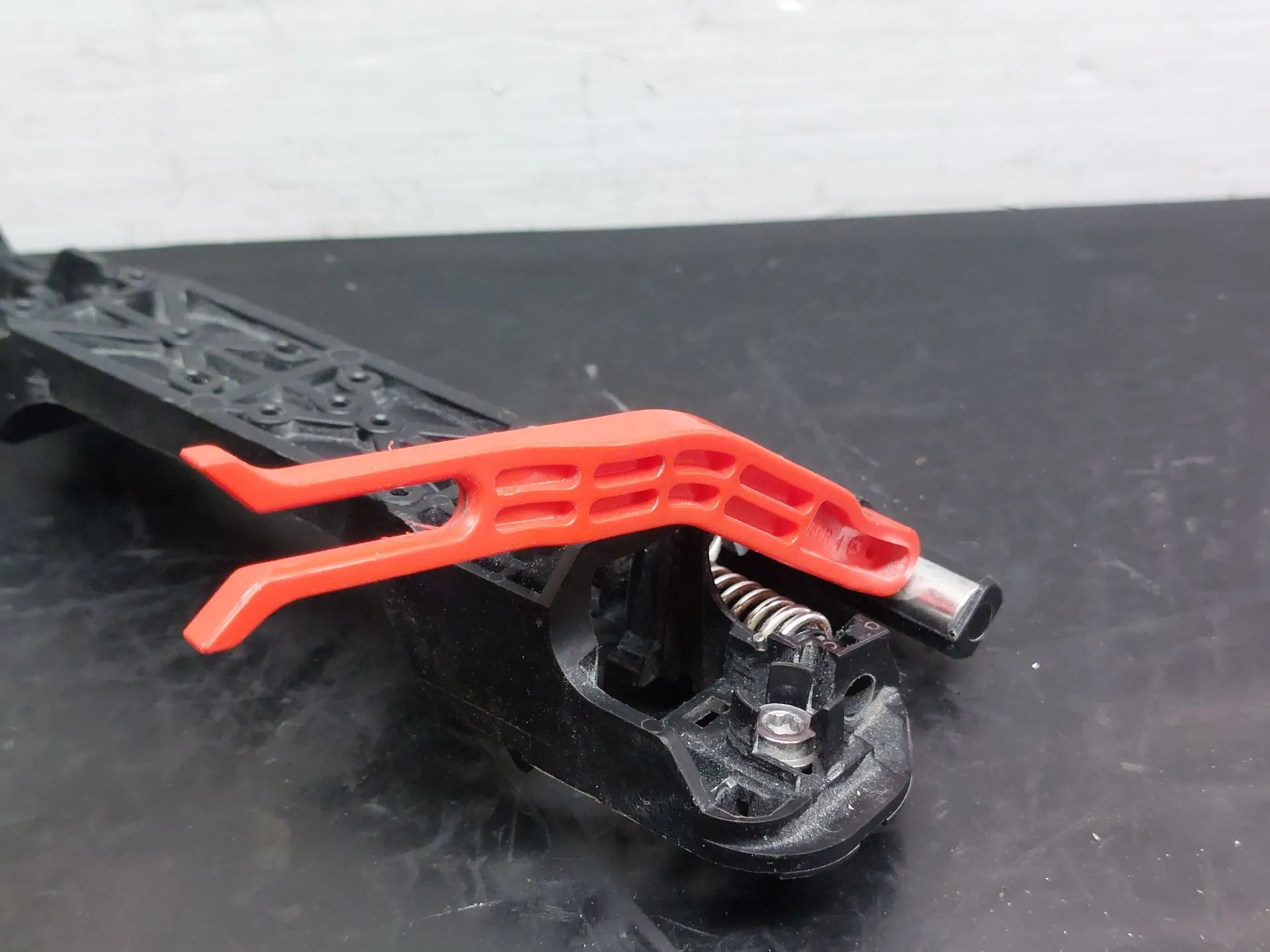Right rear door handle support TOYOTA Yaris (_P13_) Imagem-5