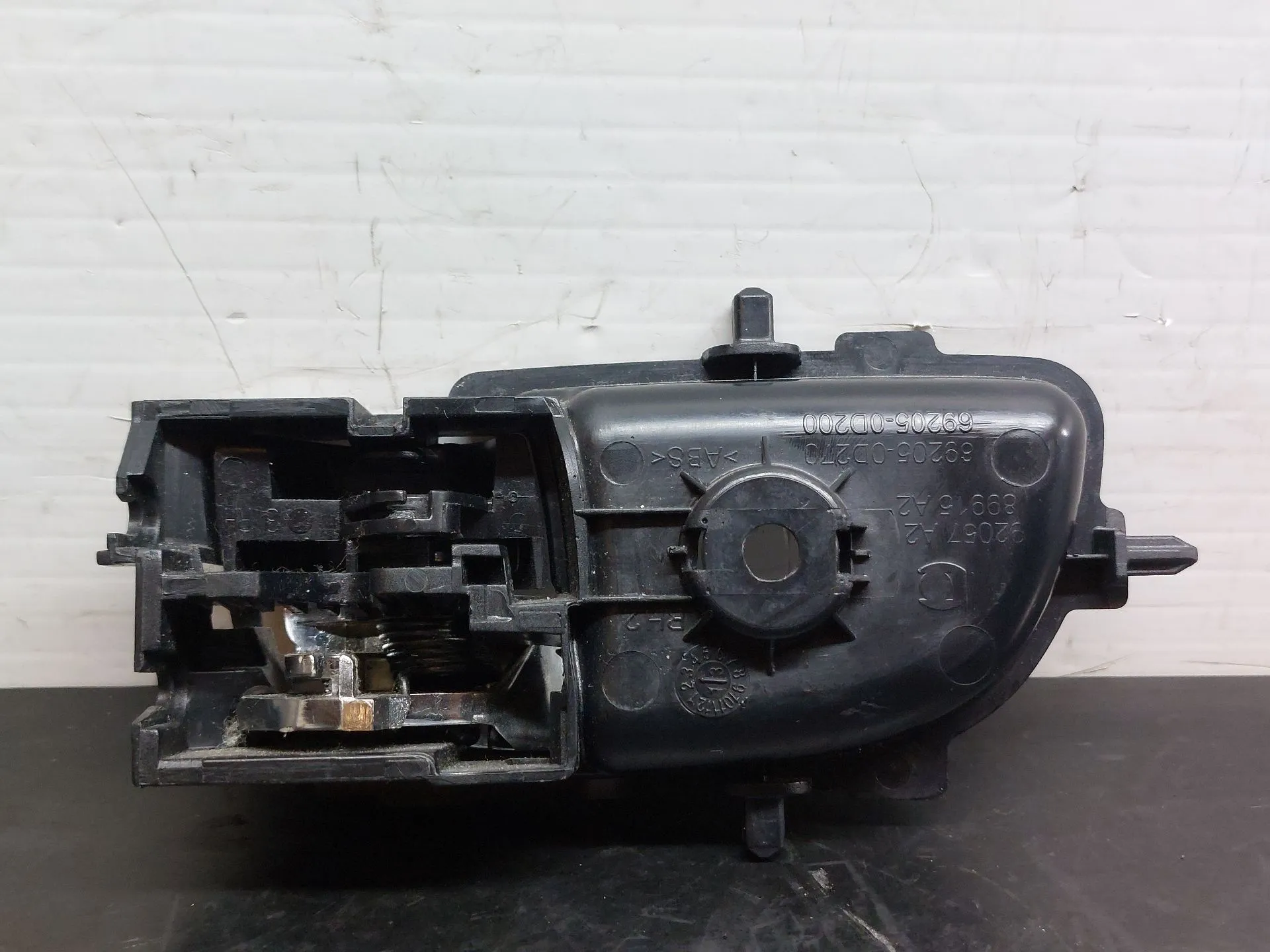 Rear Right interior door handle TOYOTA Yaris (_P13_) Imagem-3