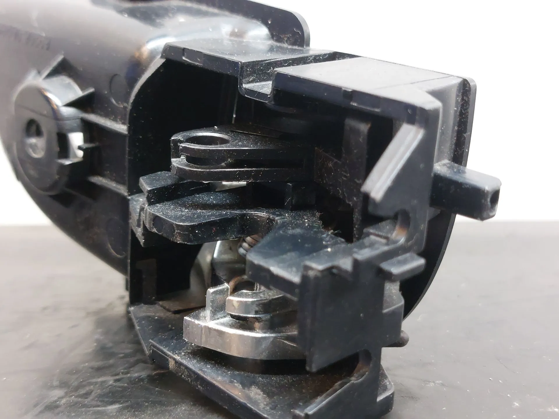 Rear Left interior door handle TOYOTA Yaris (_P13_) Imagem-3