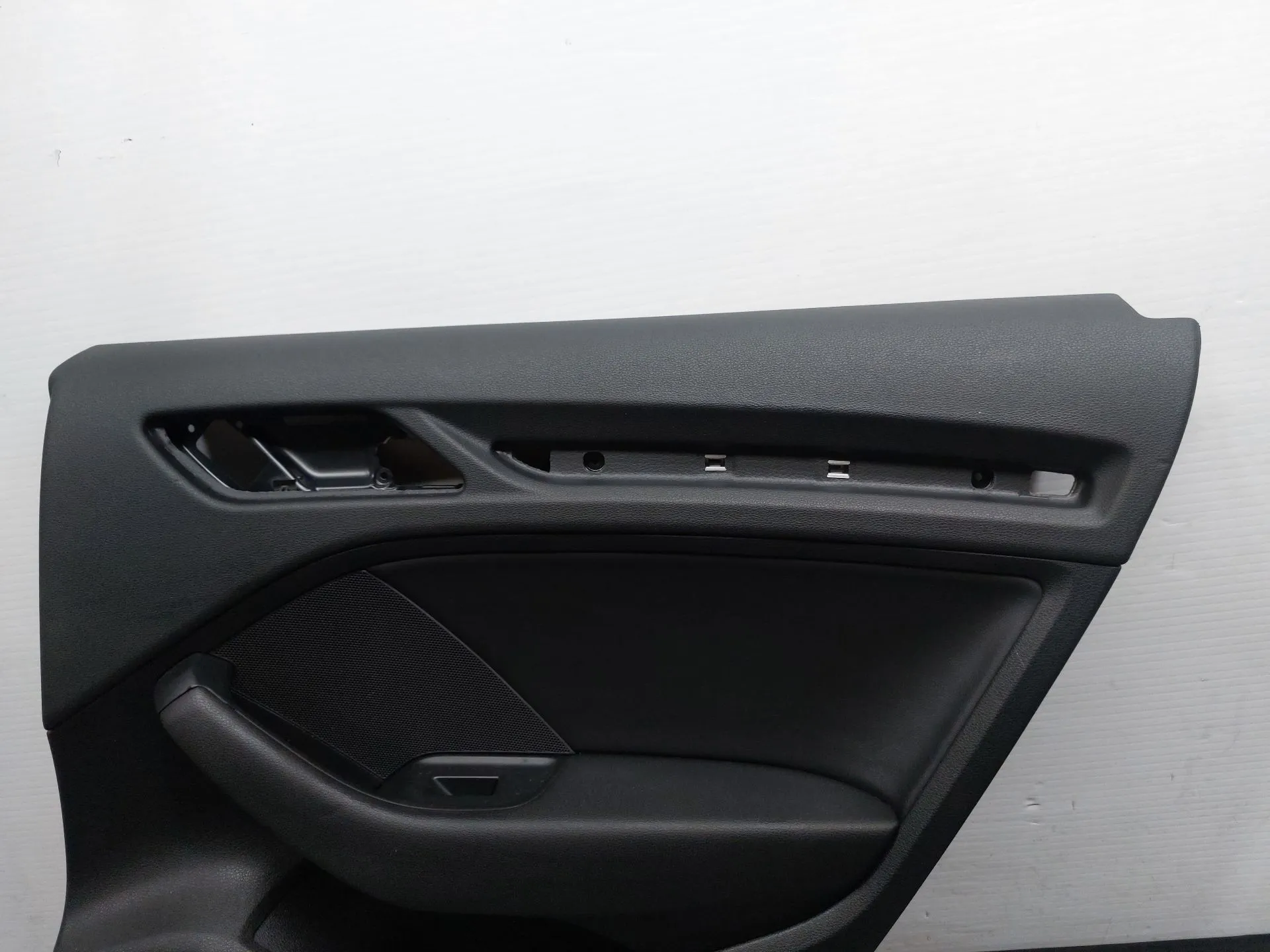 Rivestimento porta posteriore destra AUDI A3 Sportback (8VA, 8VF) Imagem-3