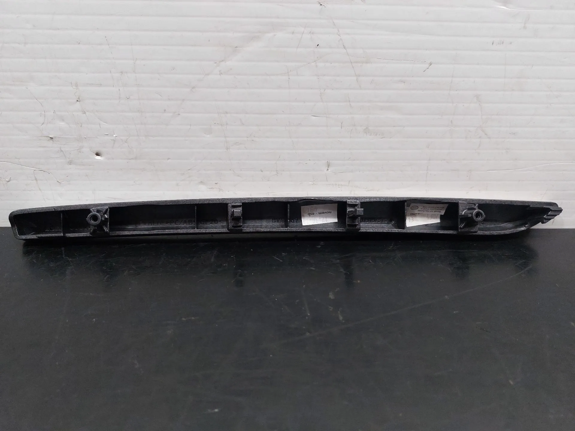 Modanatura porta posteriore destra AUDI A3 Sportback (8VA, 8VF) Imagem-1