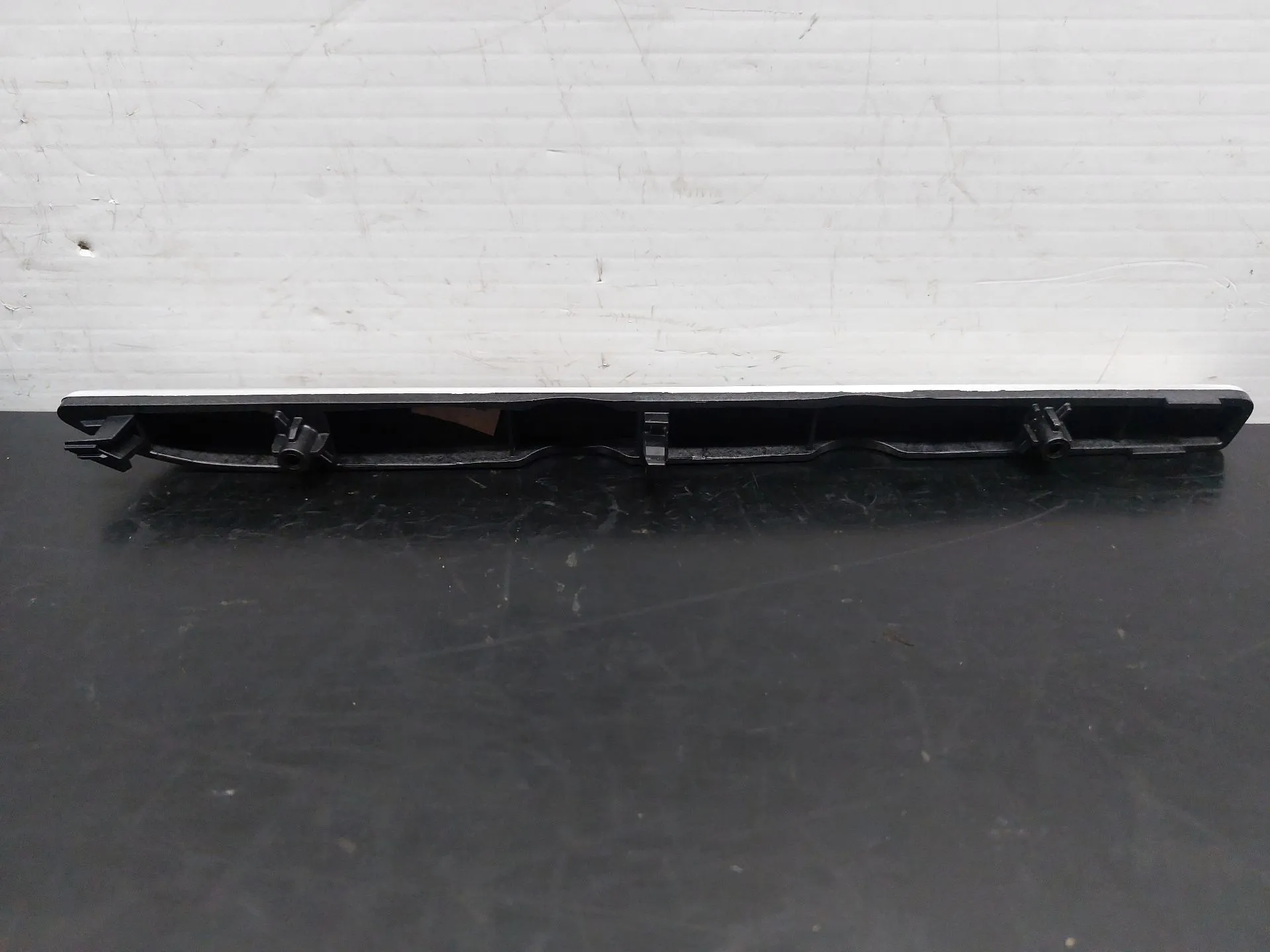 Modanatura porta anteriore sinistra AUDI A3 Sportback (8VA, 8VF) Imagem-1