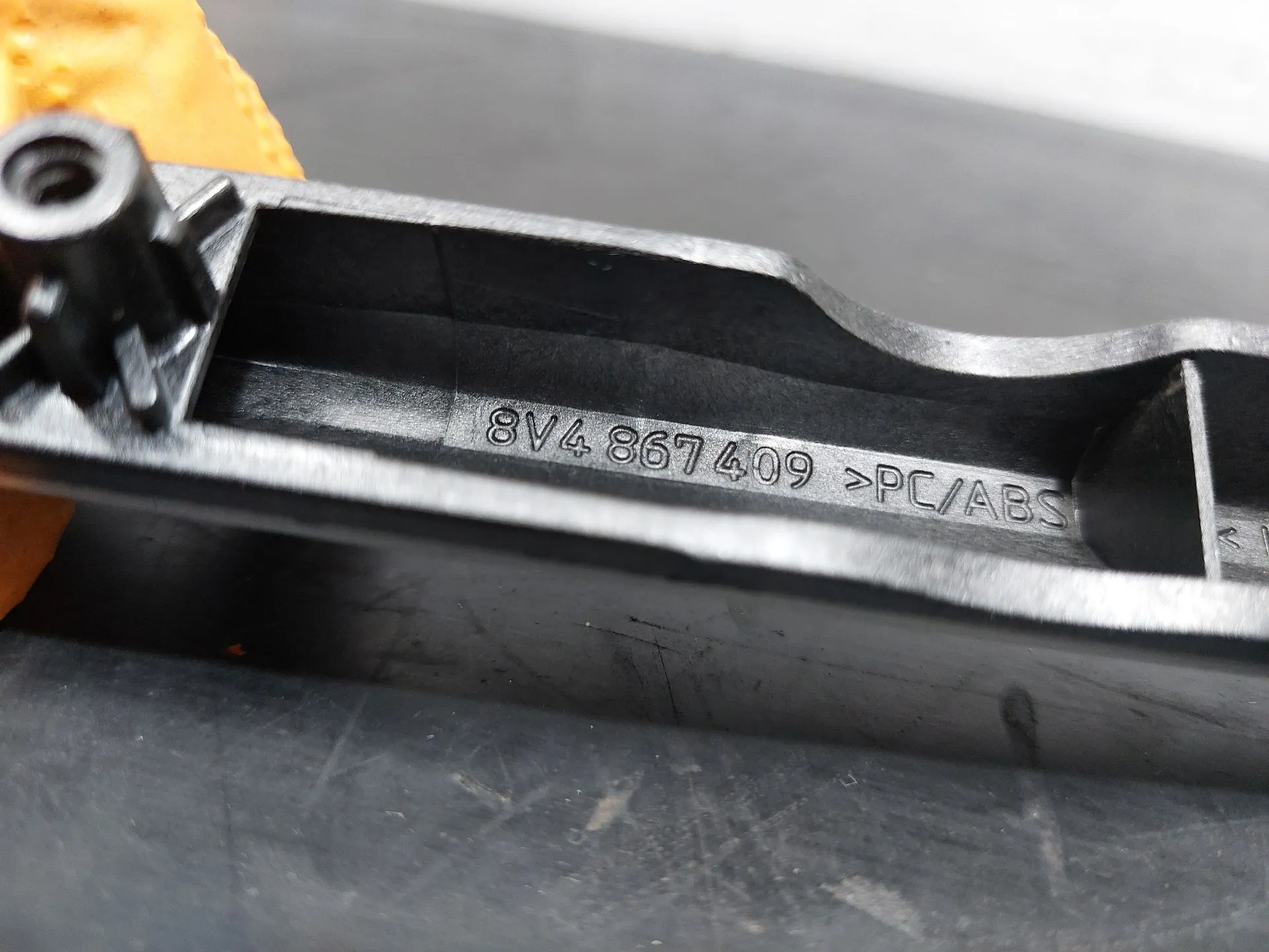 Modanatura porta anteriore sinistra AUDI A3 Sportback (8VA, 8VF) Imagem-2