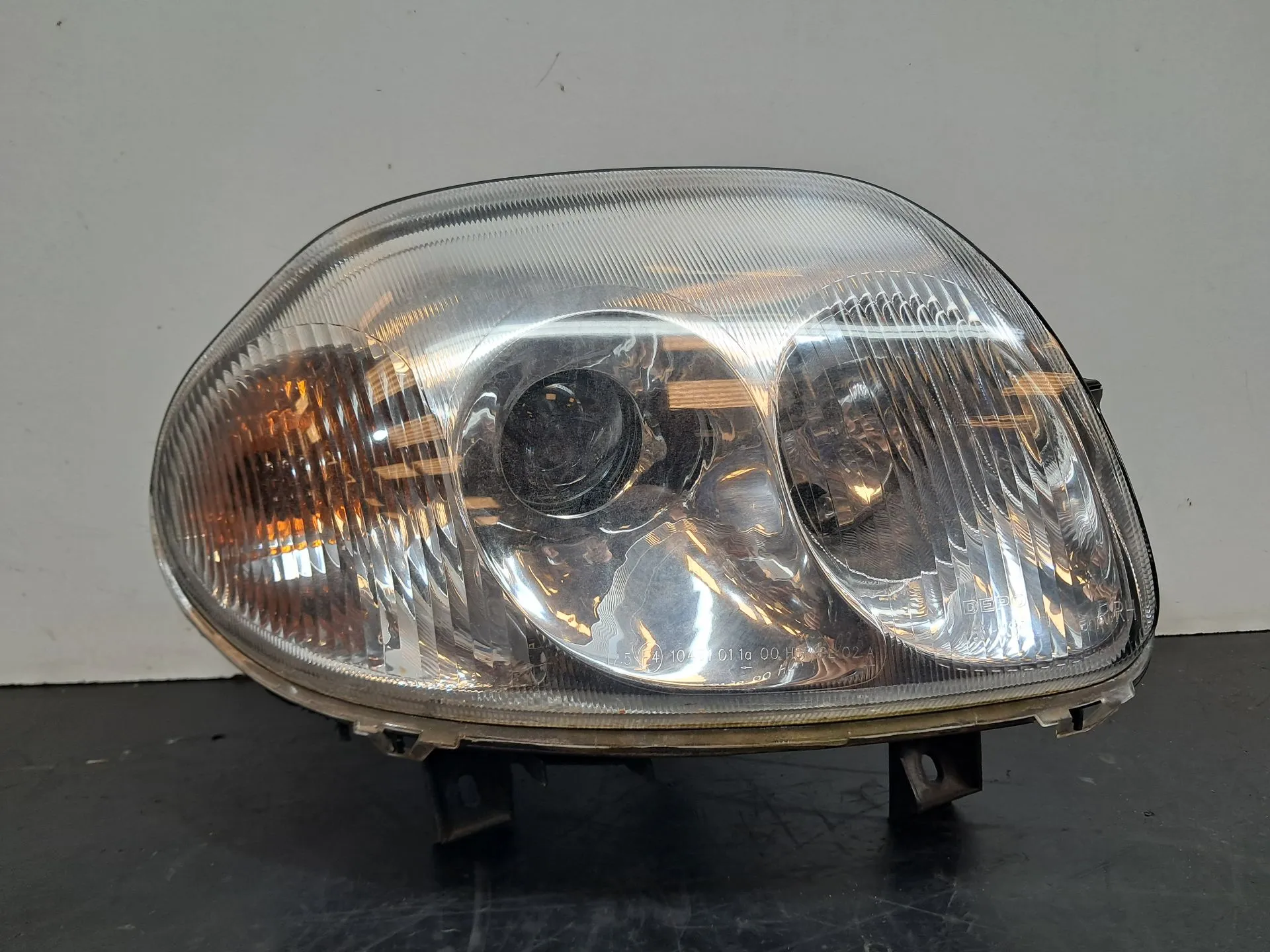 Phare avant Droit RENAULT Clio II (BB0/1/2_, CB0/1/2_) Imagem-1