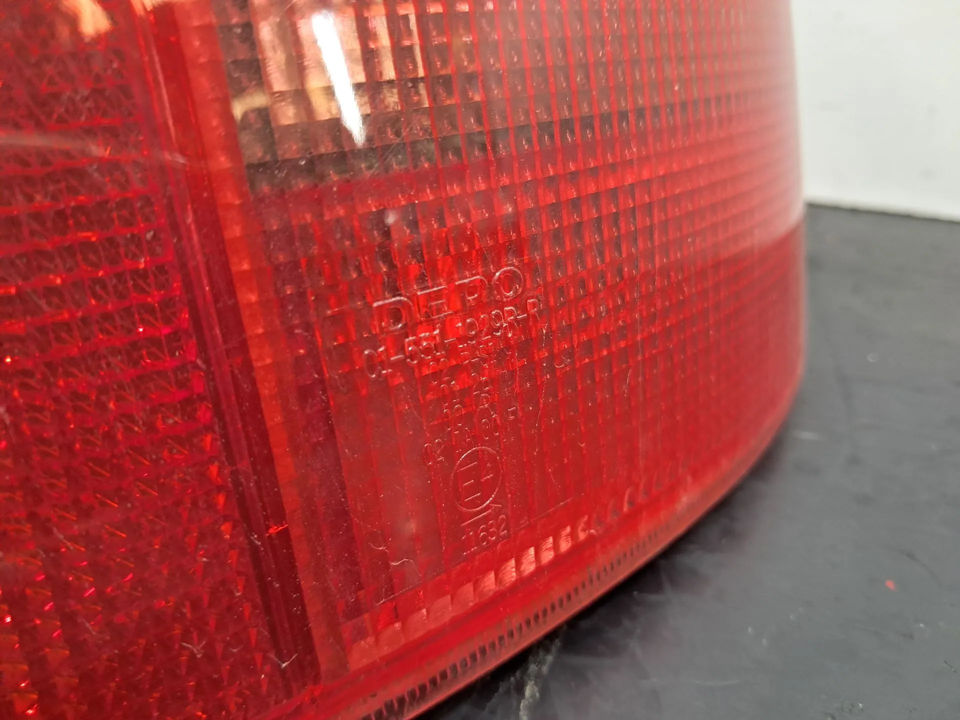 Feu arrière Droite RENAULT Clio II (BB0/1/2_, CB0/1/2_) Imagem-2