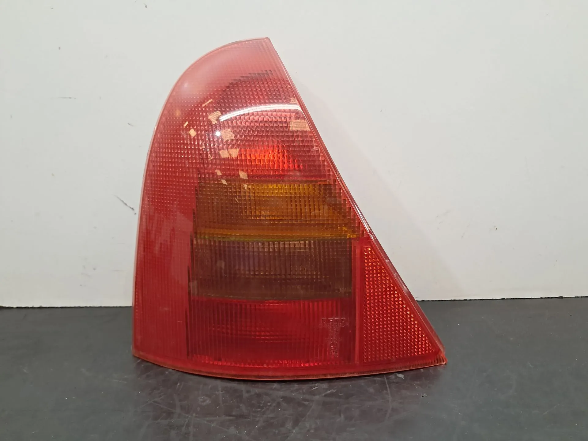 Feu arrière Gauche RENAULT Clio II (BB0/1/2_, CB0/1/2_)
