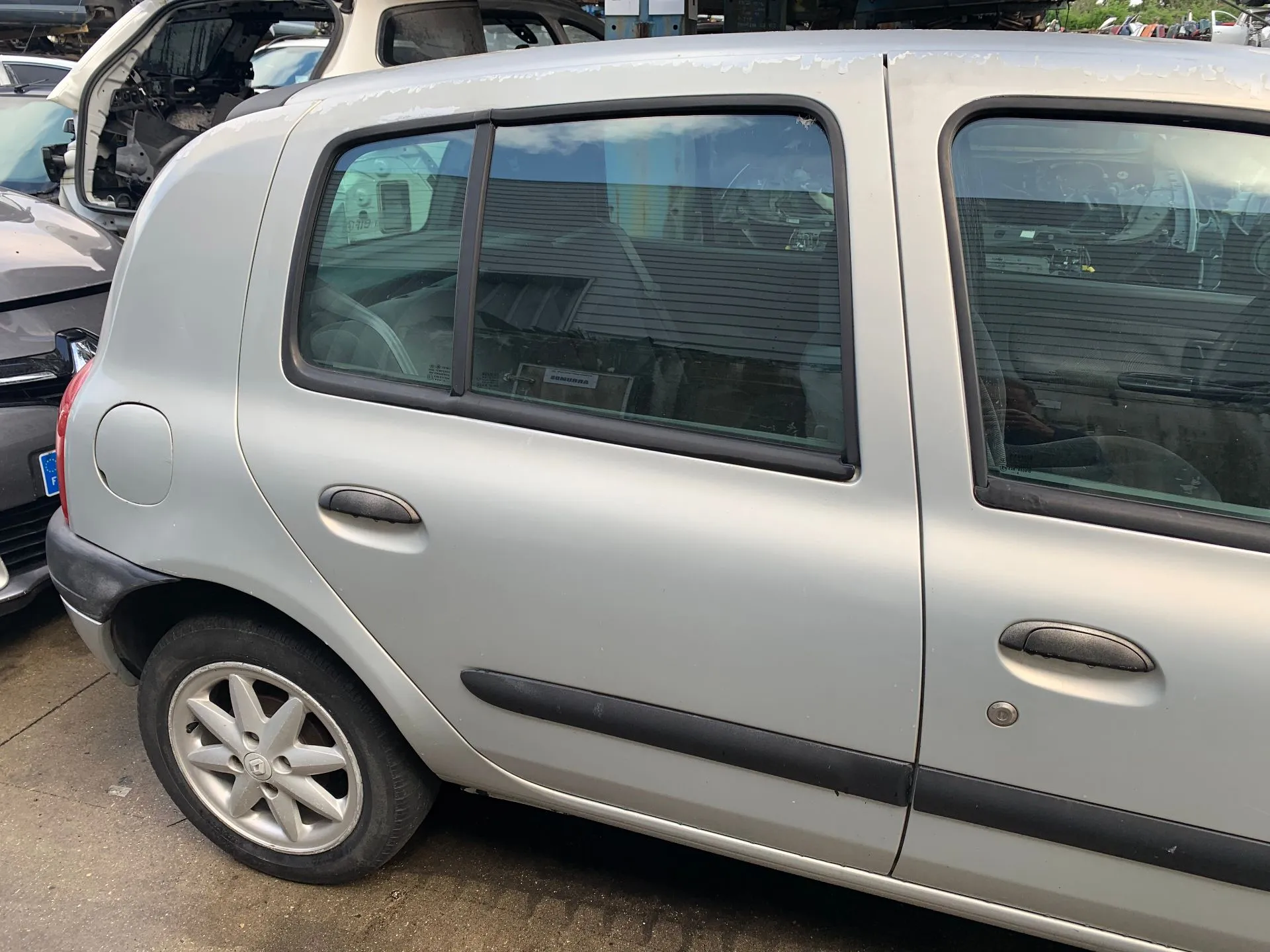 Porta trás direita RENAULT Clio II (BB0/1/2_, CB0/1/2_)