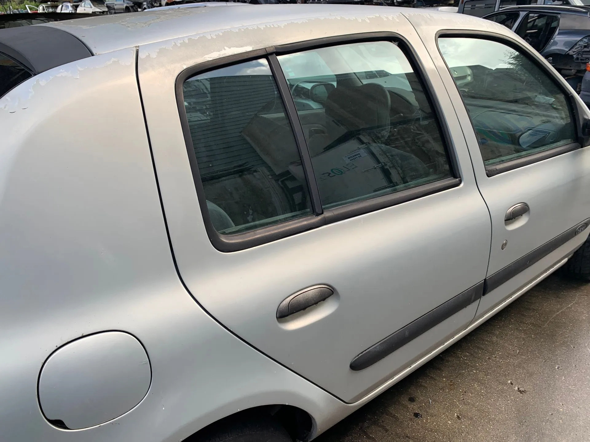 Porta trás direita RENAULT Clio II (BB0/1/2_, CB0/1/2_) Imagem-1