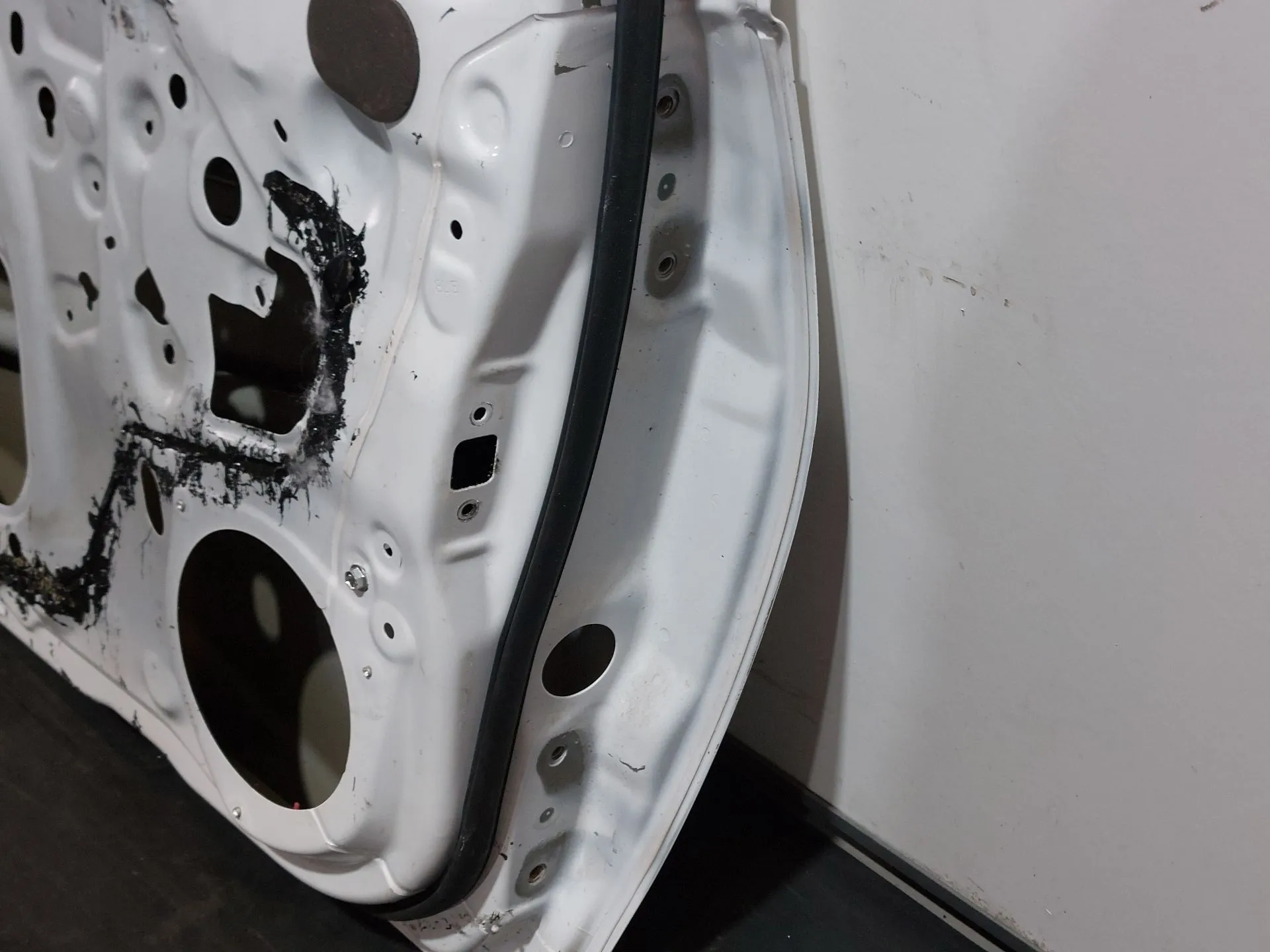 Porta frente esquerda TOYOTA Yaris (_P13_) Imagem-6