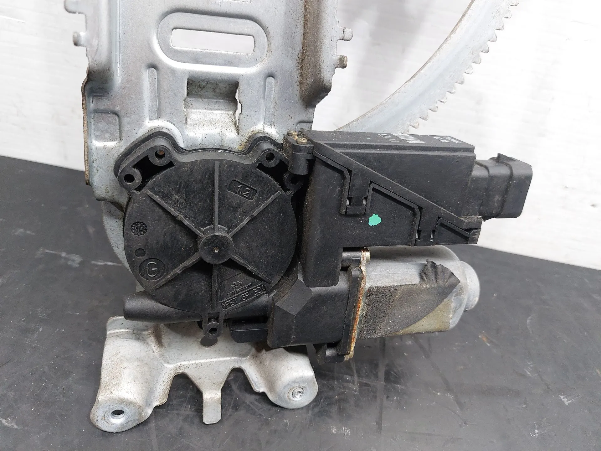 Lève-vitre avant Droite OPEL Corsa C Imagem-1