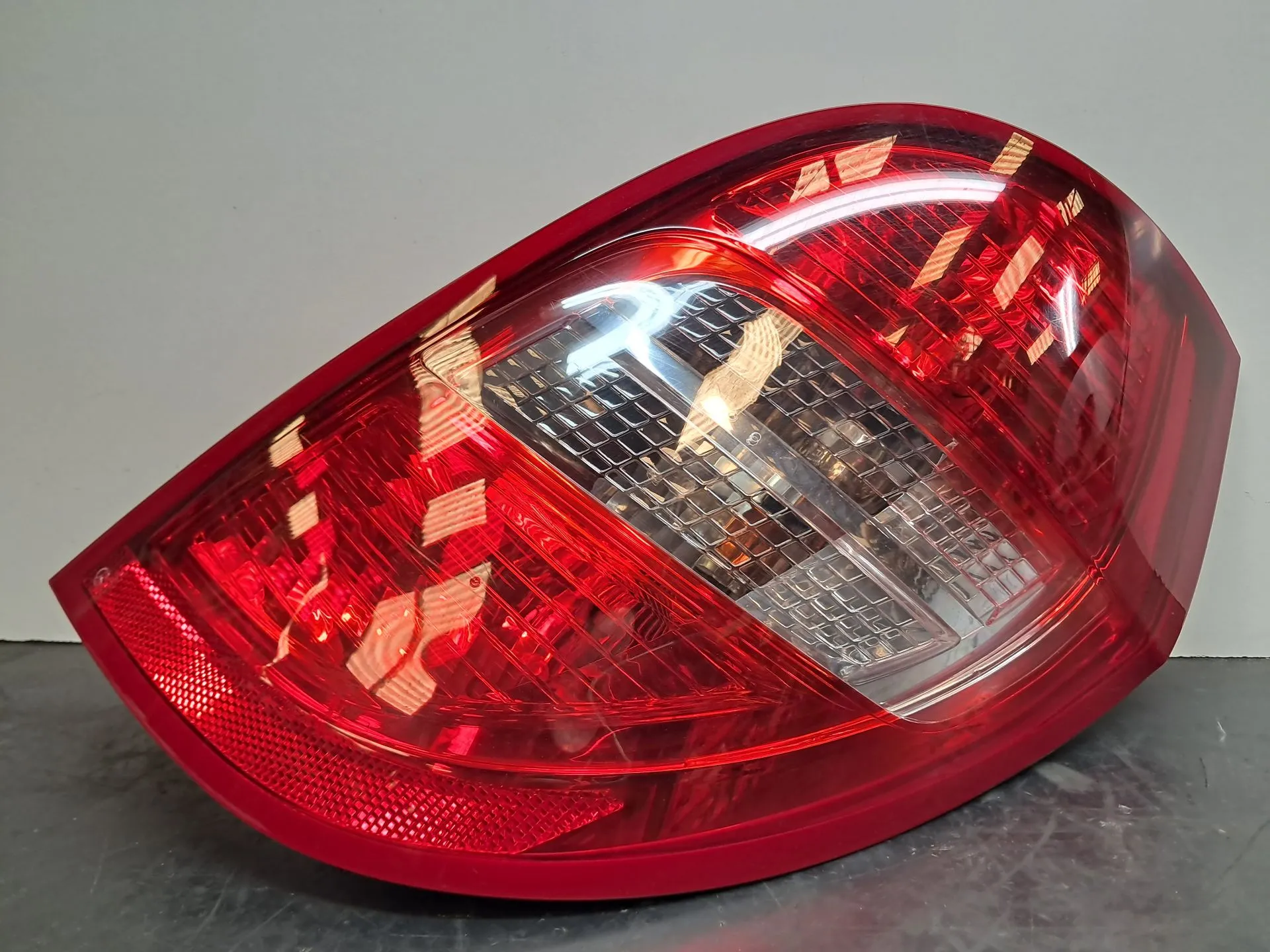 Feu arrière Droite MERCEDES-BENZ Classe A (W169)