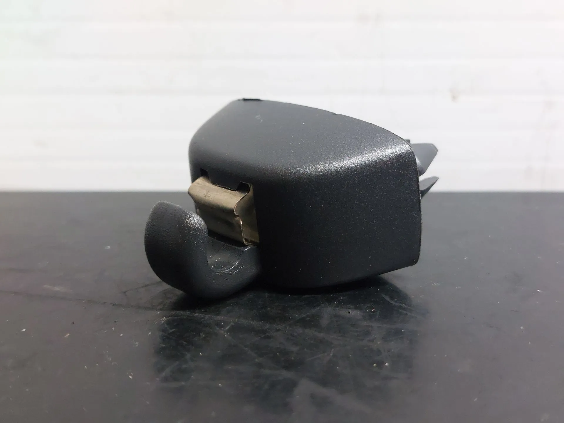 Supporto aletta parasole lato sinistro SKODA Kodiaq (NS7)