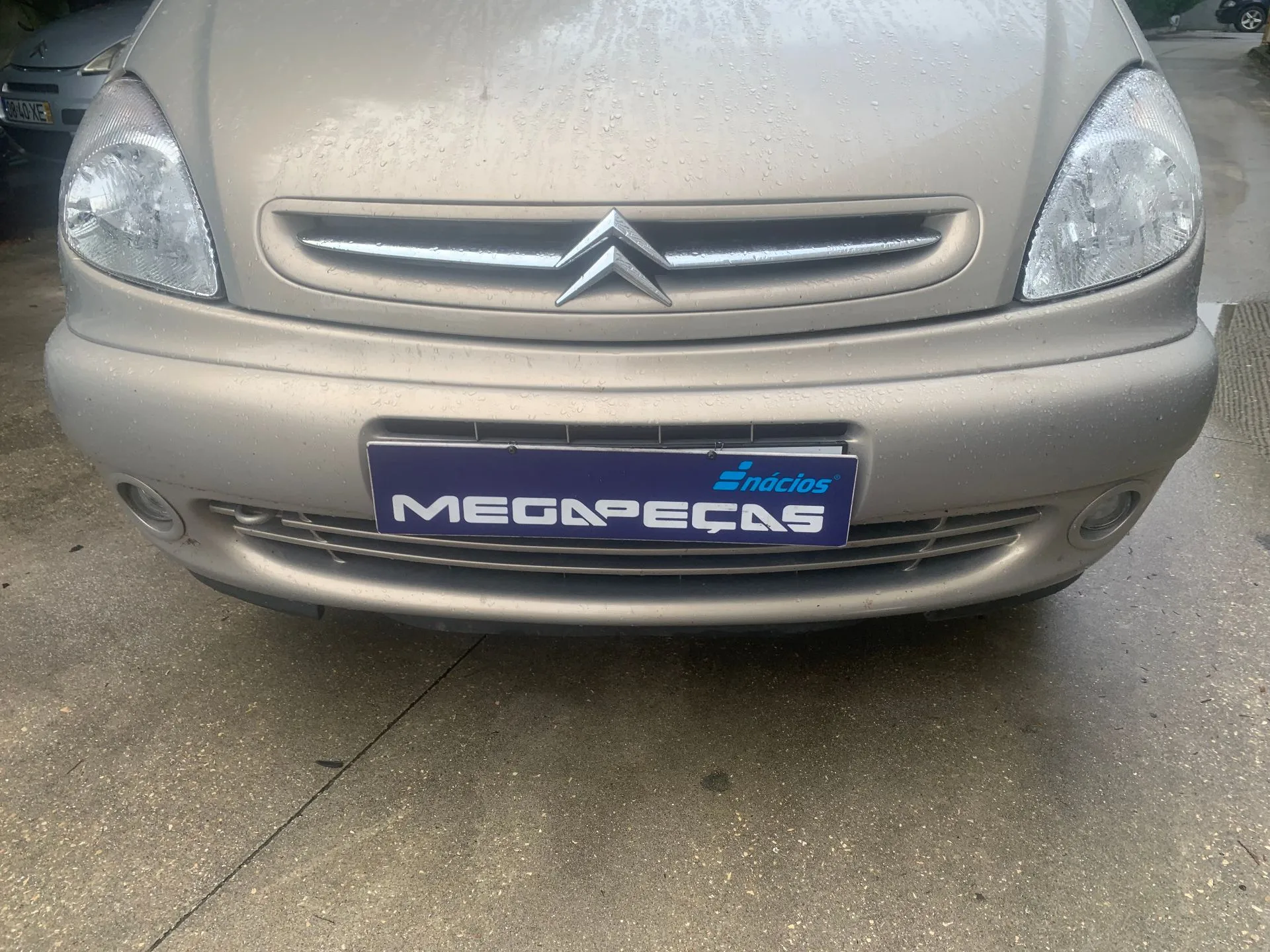 Pára-choques frente CITROËN Xsara Picasso (N68)