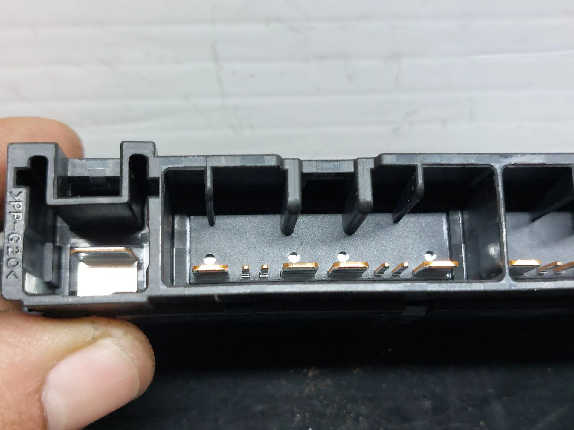 Fuse box / SAM / BSI TOYOTA Auris Hatchback (_E15_) Imagem-3