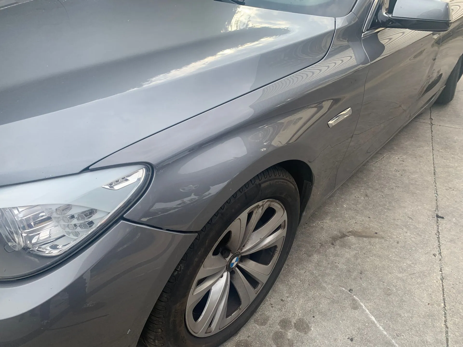 Aile gauche BMW 5 Gran Turismo (F07) Imagem-1