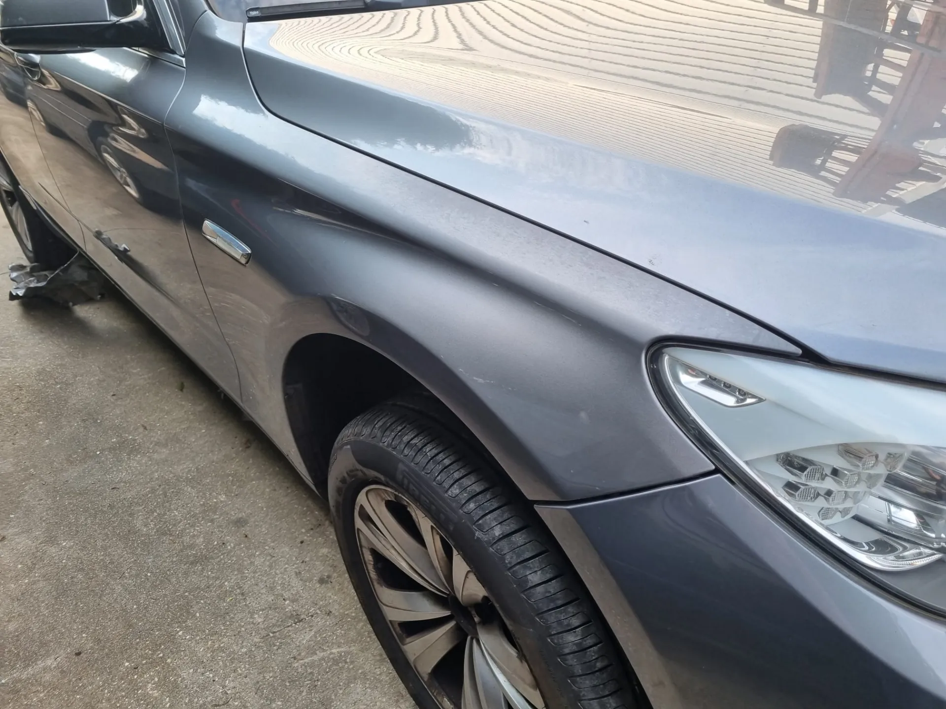 Guarda-lamas direito BMW 5 Gran Turismo (F07)