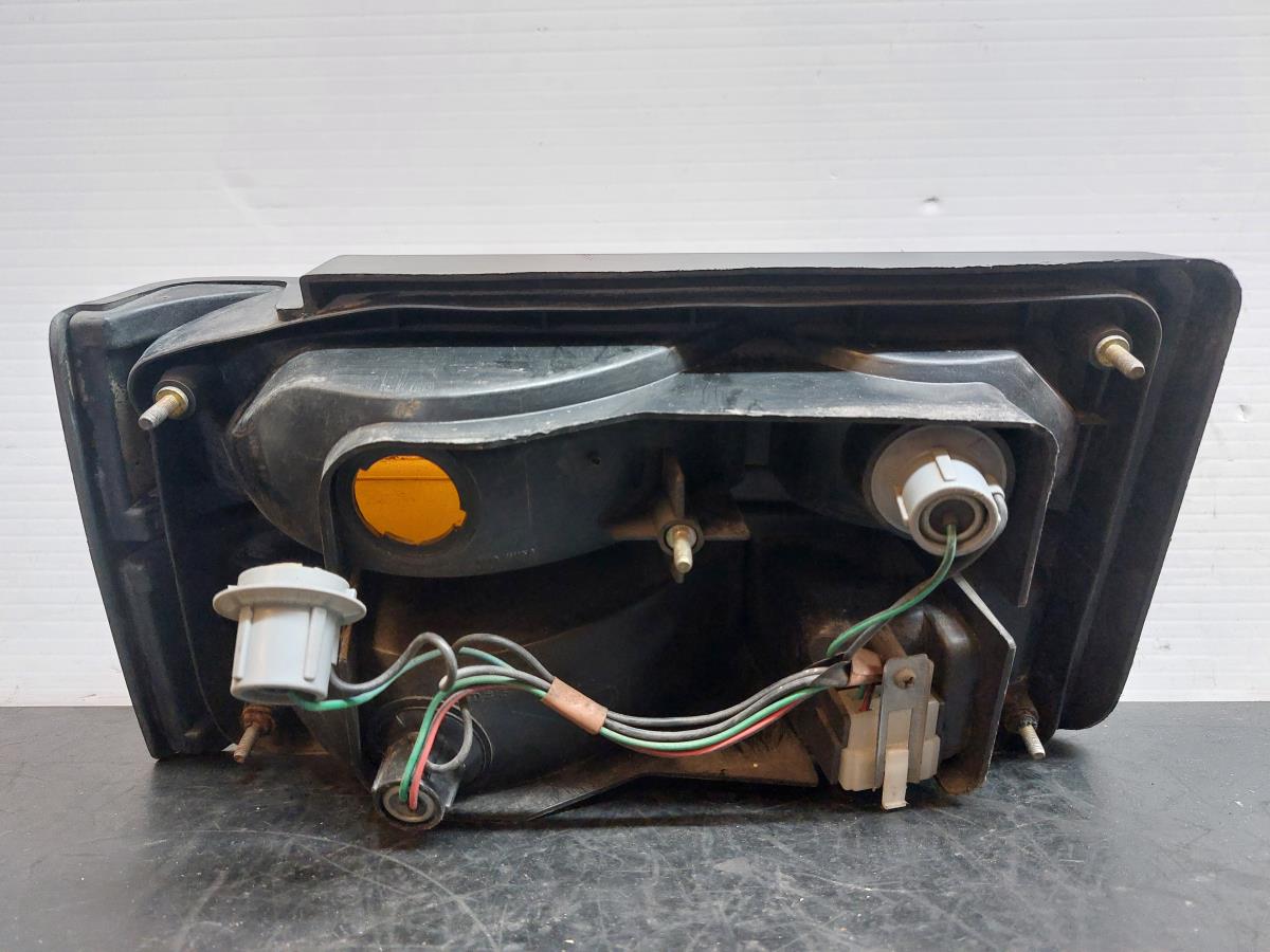 Right Tail light TRIUMPH Acclaim Imagem-4