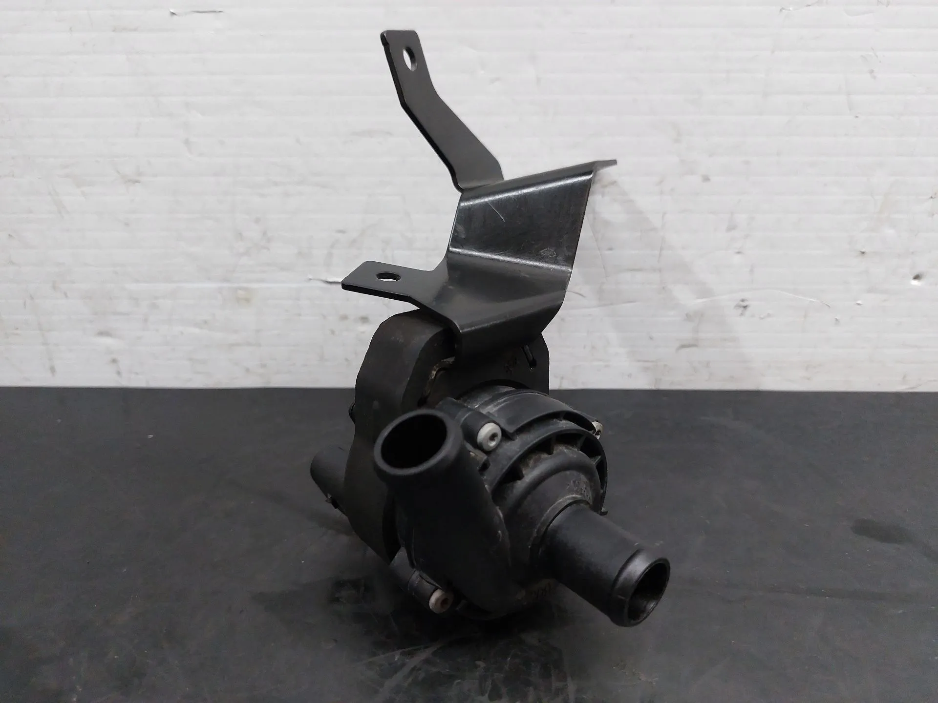 Bomba de água adicional MERCEDES-BENZ GLC Coupé (C253)