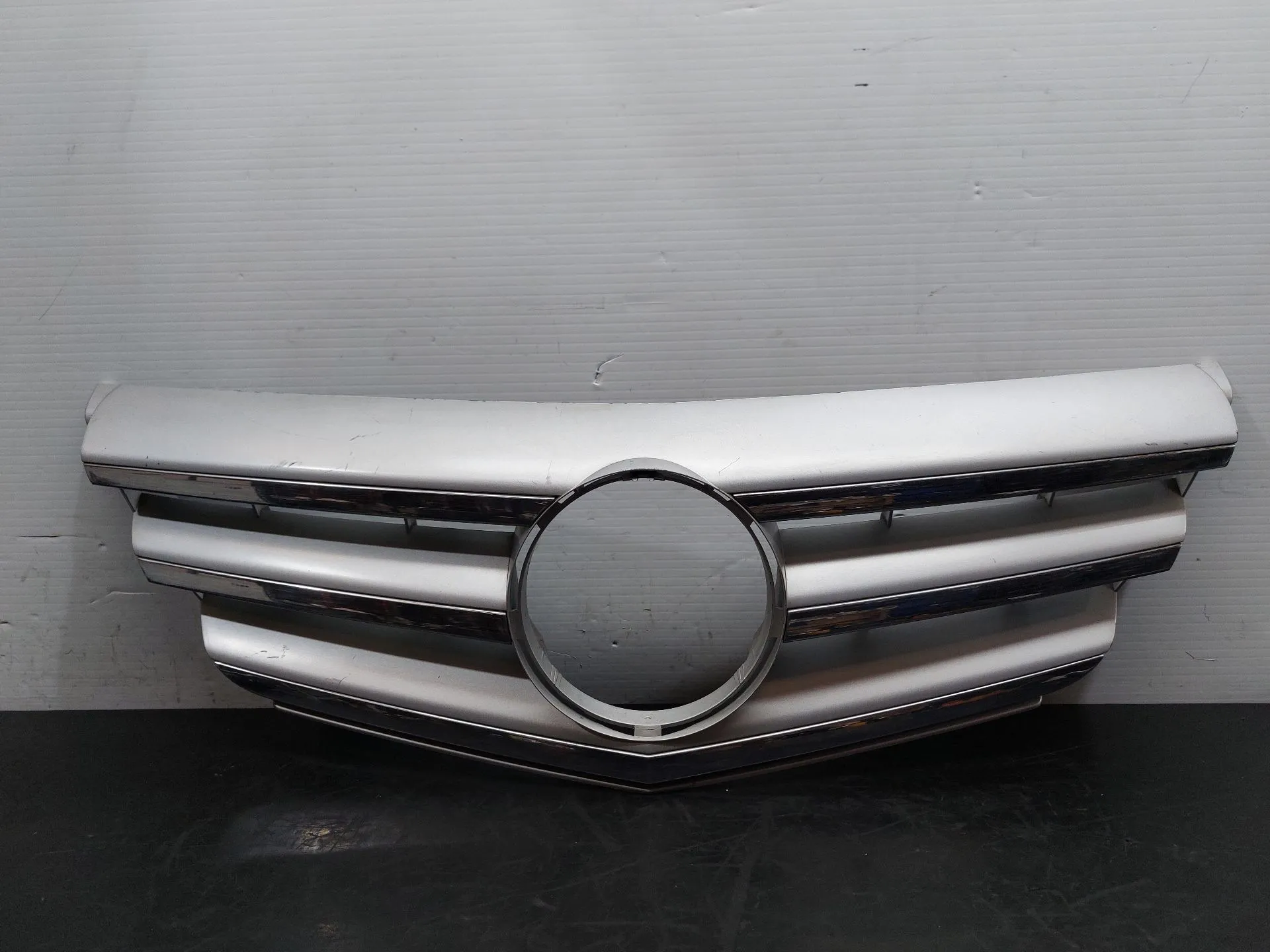 Rejilla delantera MERCEDES-BENZ Classe B (W245)