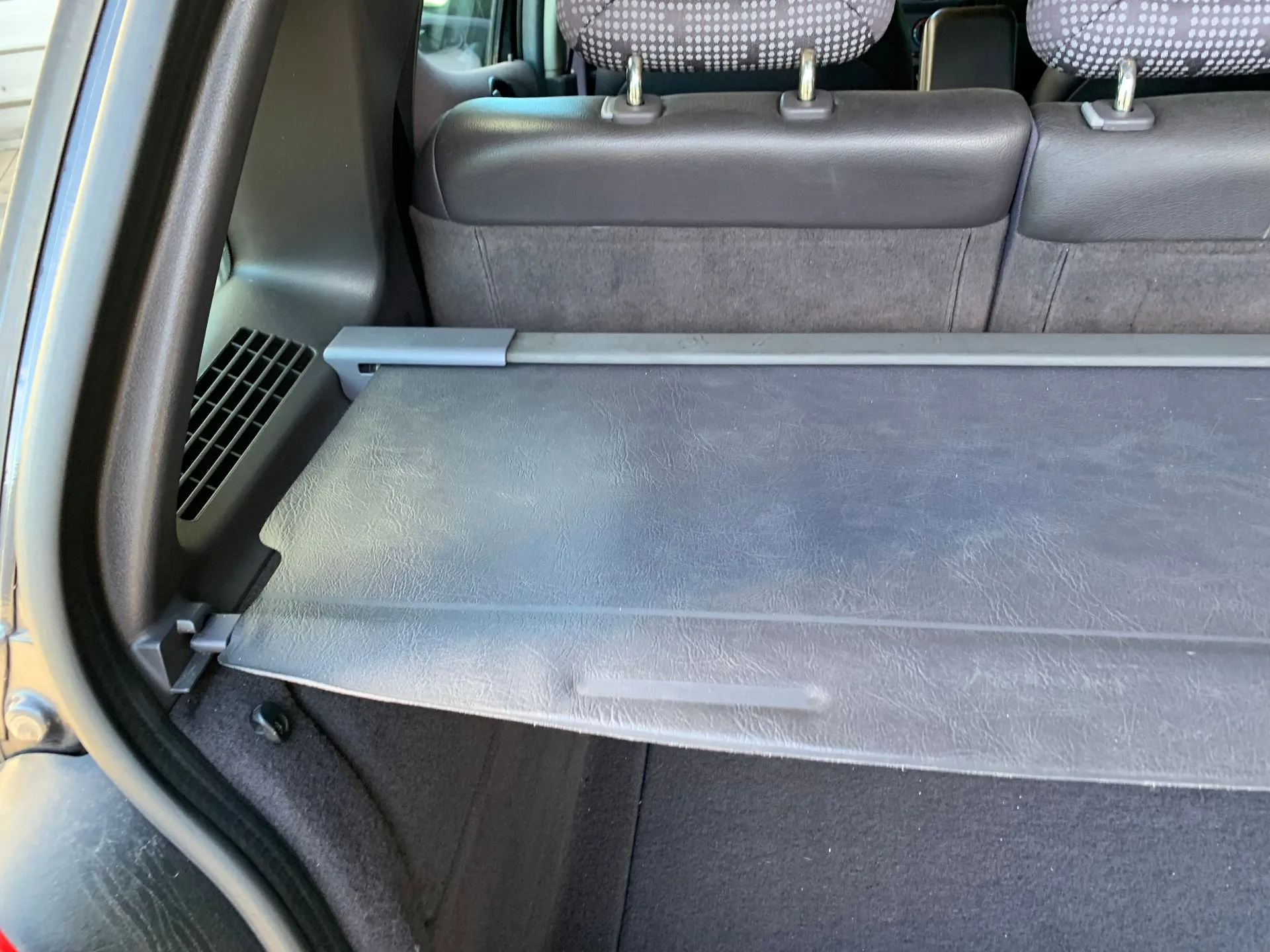 Chapeleira / tampo da mala MERCEDES-BENZ Classe A (W168) Imagem-1