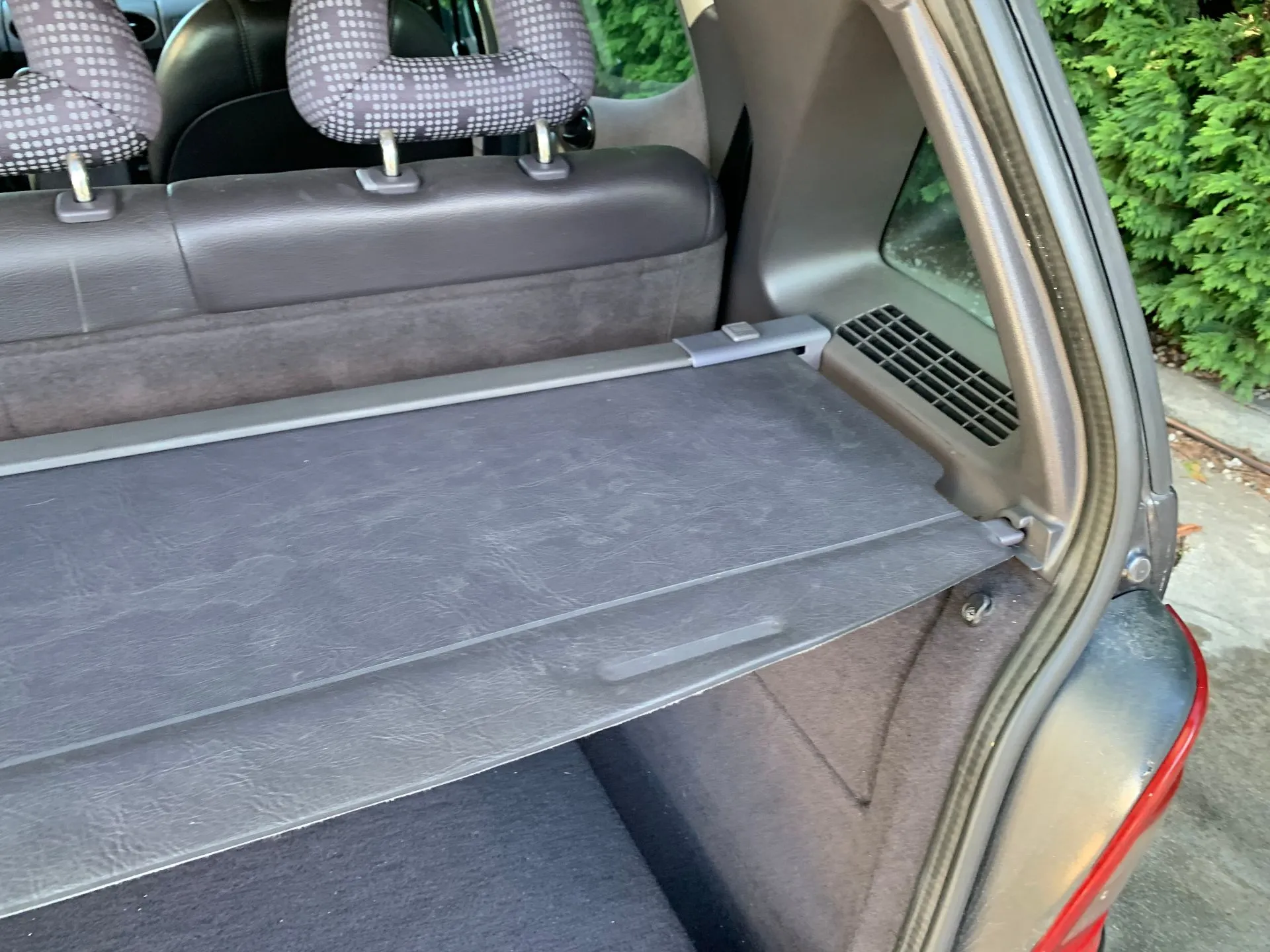 Chapeleira / tampo da mala MERCEDES-BENZ Classe A (W168) Imagem-3