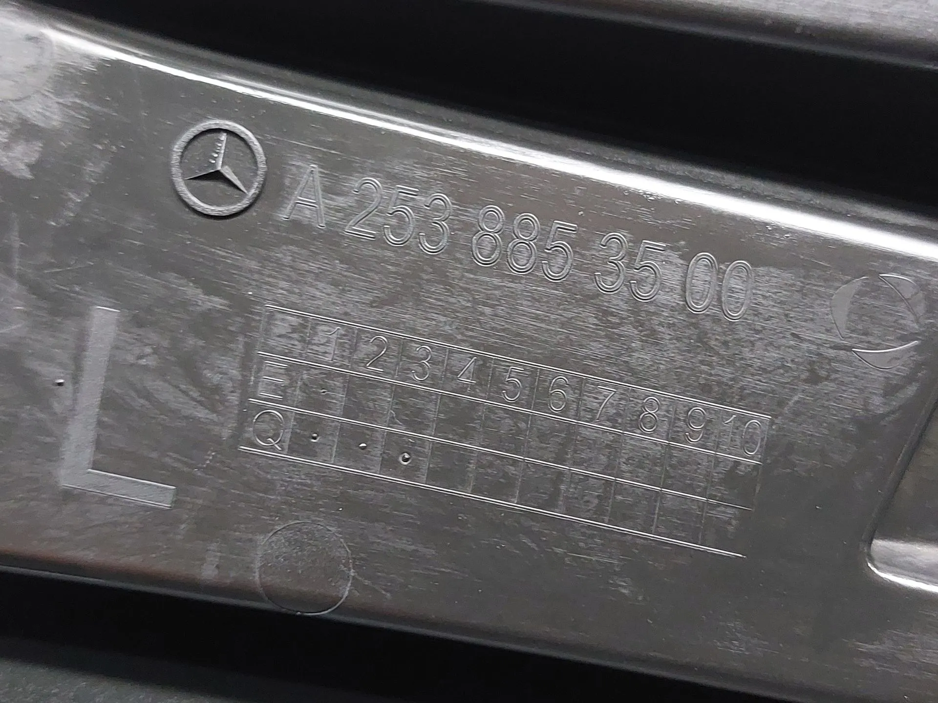 Rejilla delantera MERCEDES-BENZ GLC Coupé (C253) Imagem-4