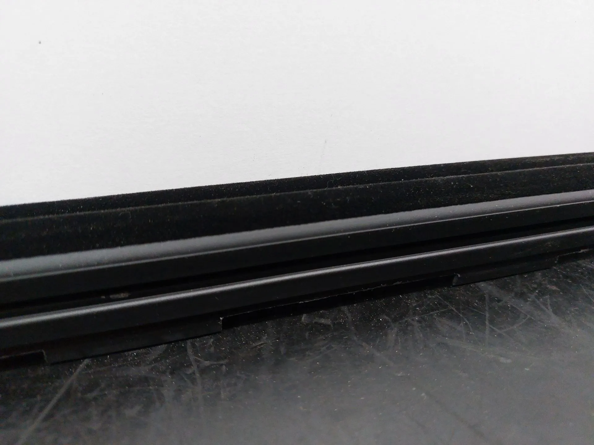 Raspador Vidrio de Puerta Trasera Izquierda MERCEDES-BENZ GLC Coupé (C253) Imagem-2