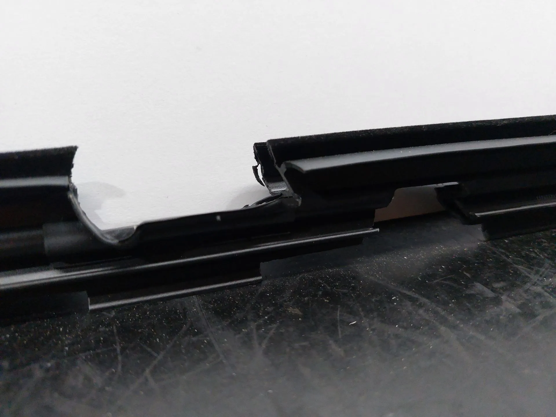 Raspador Vidrio de Puerta Trasera Izquierda MERCEDES-BENZ GLC Coupé (C253) Imagem-8