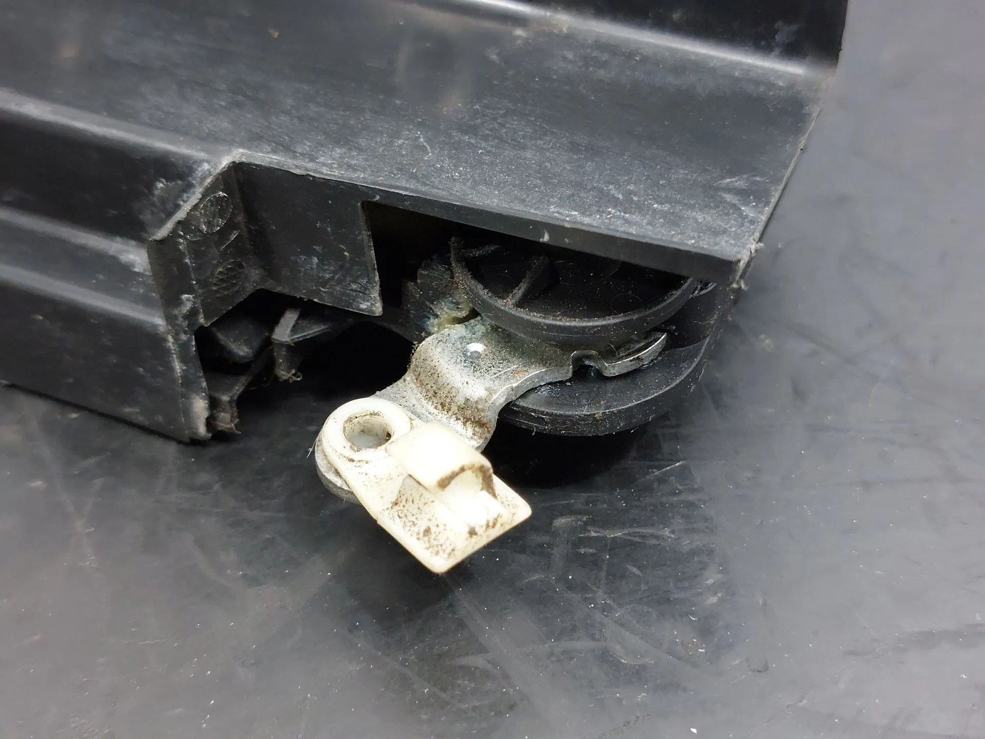 Fechadura / fecho porta frente direito DACIA Sandero II (5S_) Imagem-2