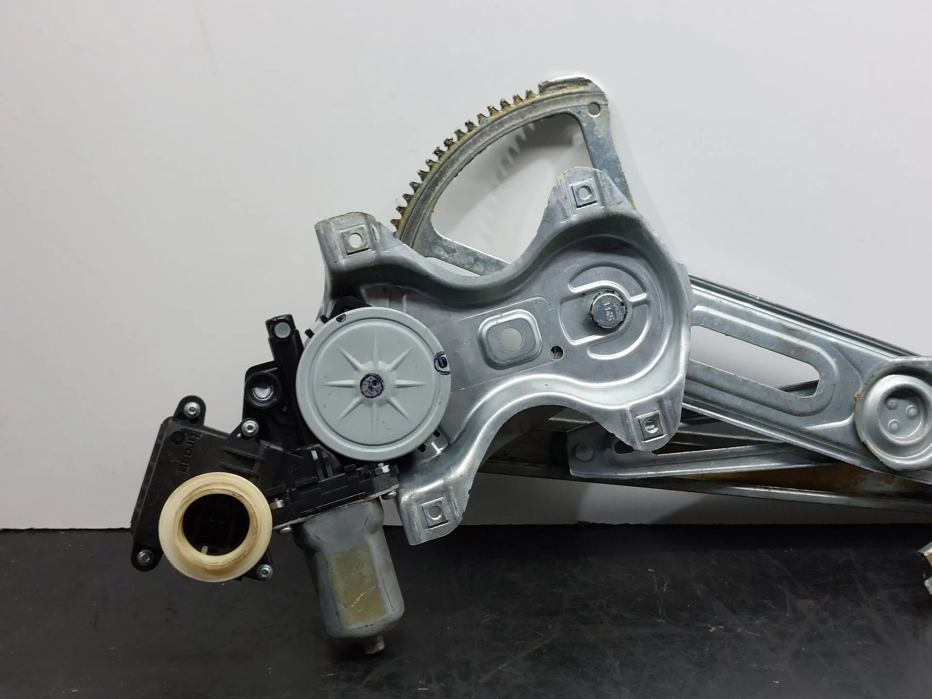 Elevalunas delantero izquierdo TOYOTA Auris Hatchback (_E15_) Imagem-1