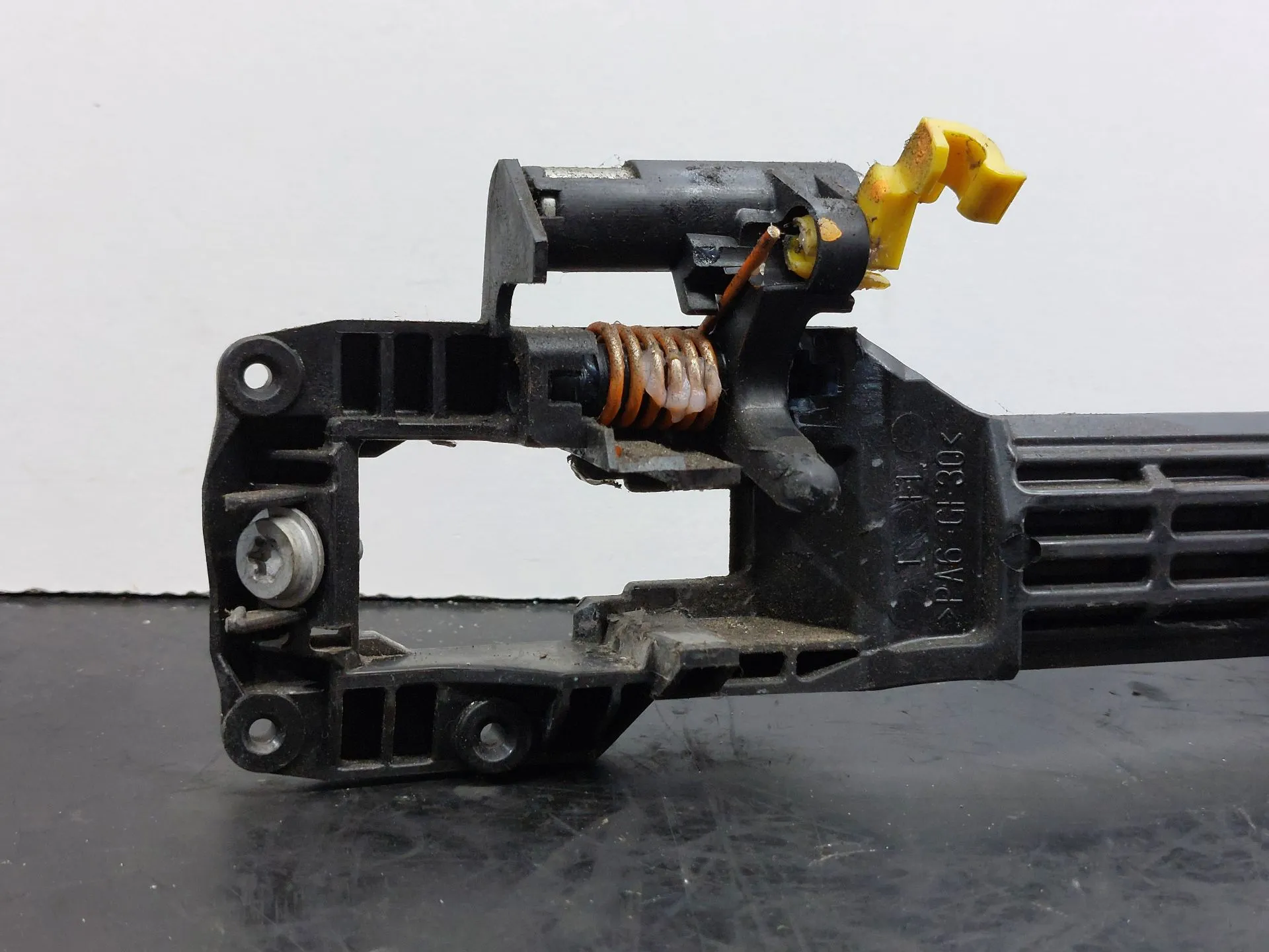 Soporte Manija puerta Delantera Izquierda TOYOTA Auris Hatchback (_E15_) Imagem-4