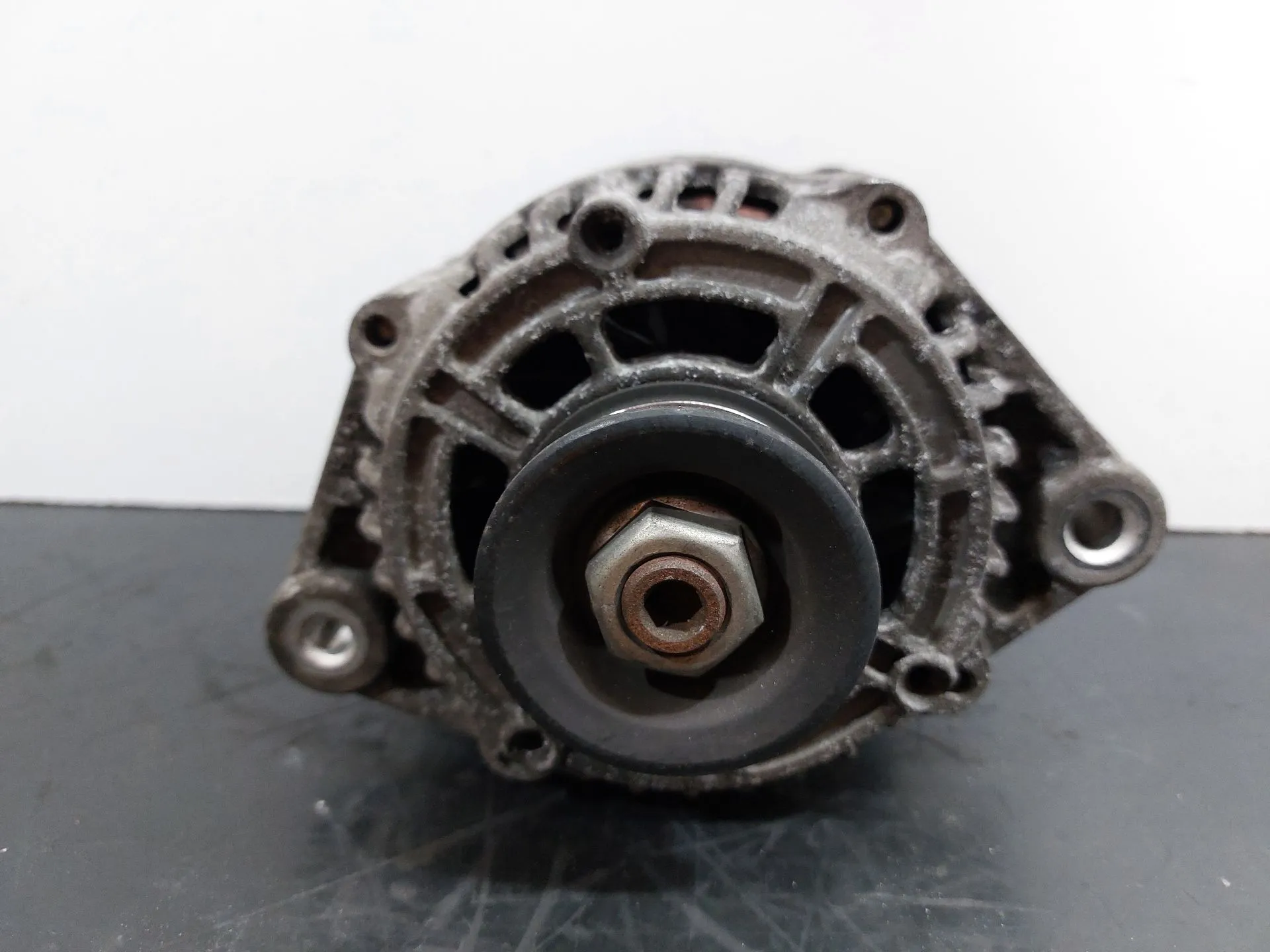 Alternador CHEVROLET Aveo Sedan (T250, T255) Imagem-1
