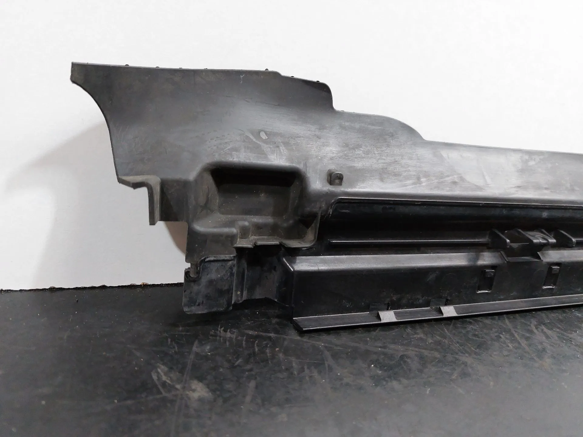 Plástico genérico MERCEDES-BENZ GLC Coupé (C253) Imagem-1